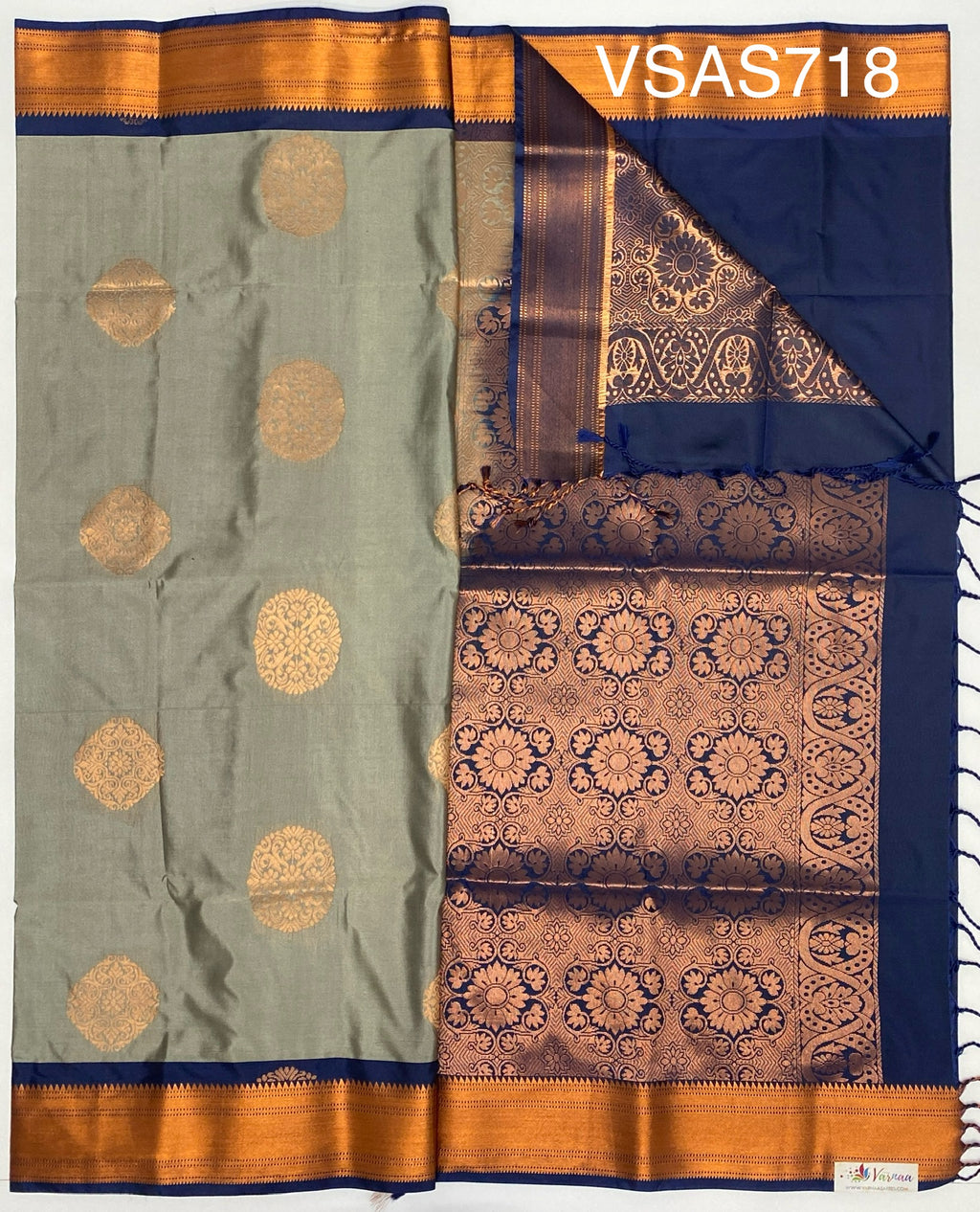 VSAS718 - silver grey color body , navy blue color pallu , blouse.