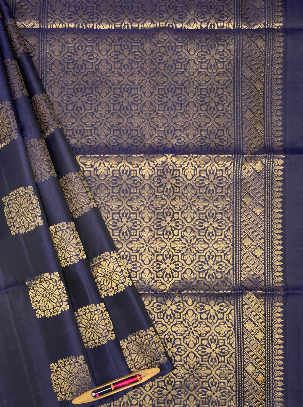 VSS347 - navy blue color body, pallu , blouse pure silk saree