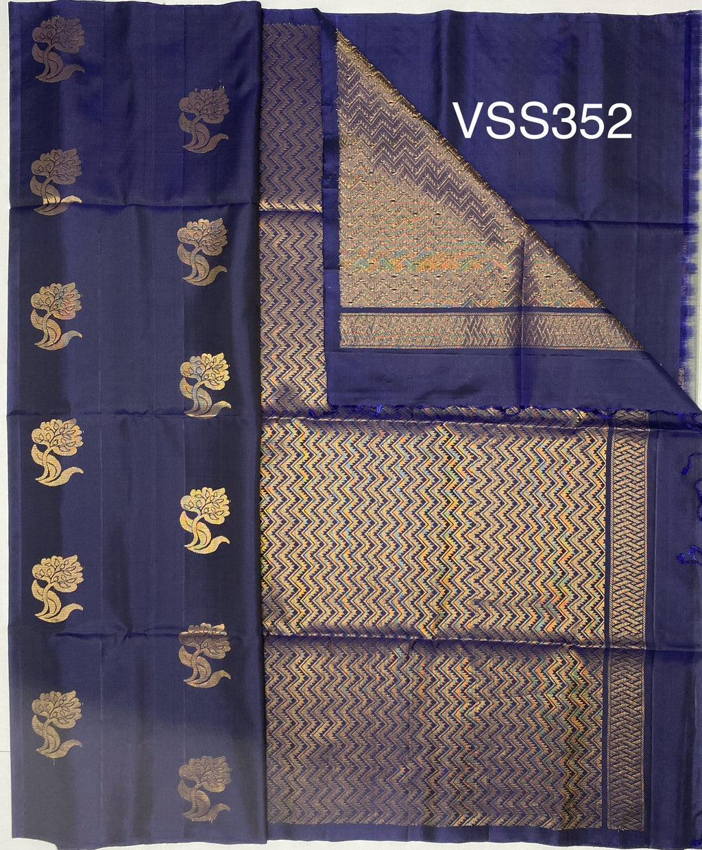 VSS352 - navy blue color body, pallu , blouse pure silk saree