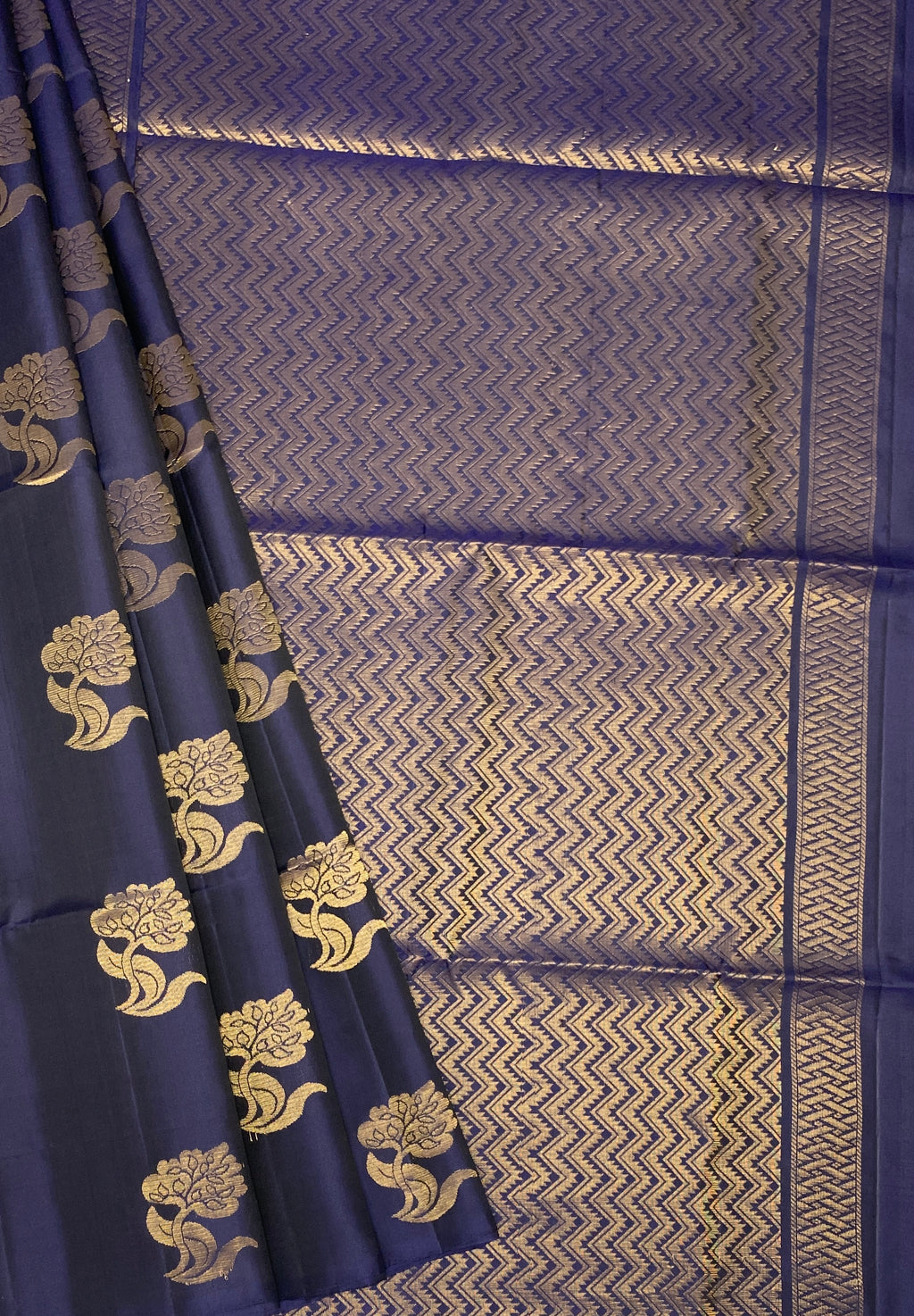 VSS352 - navy blue color body, pallu , blouse pure silk saree
