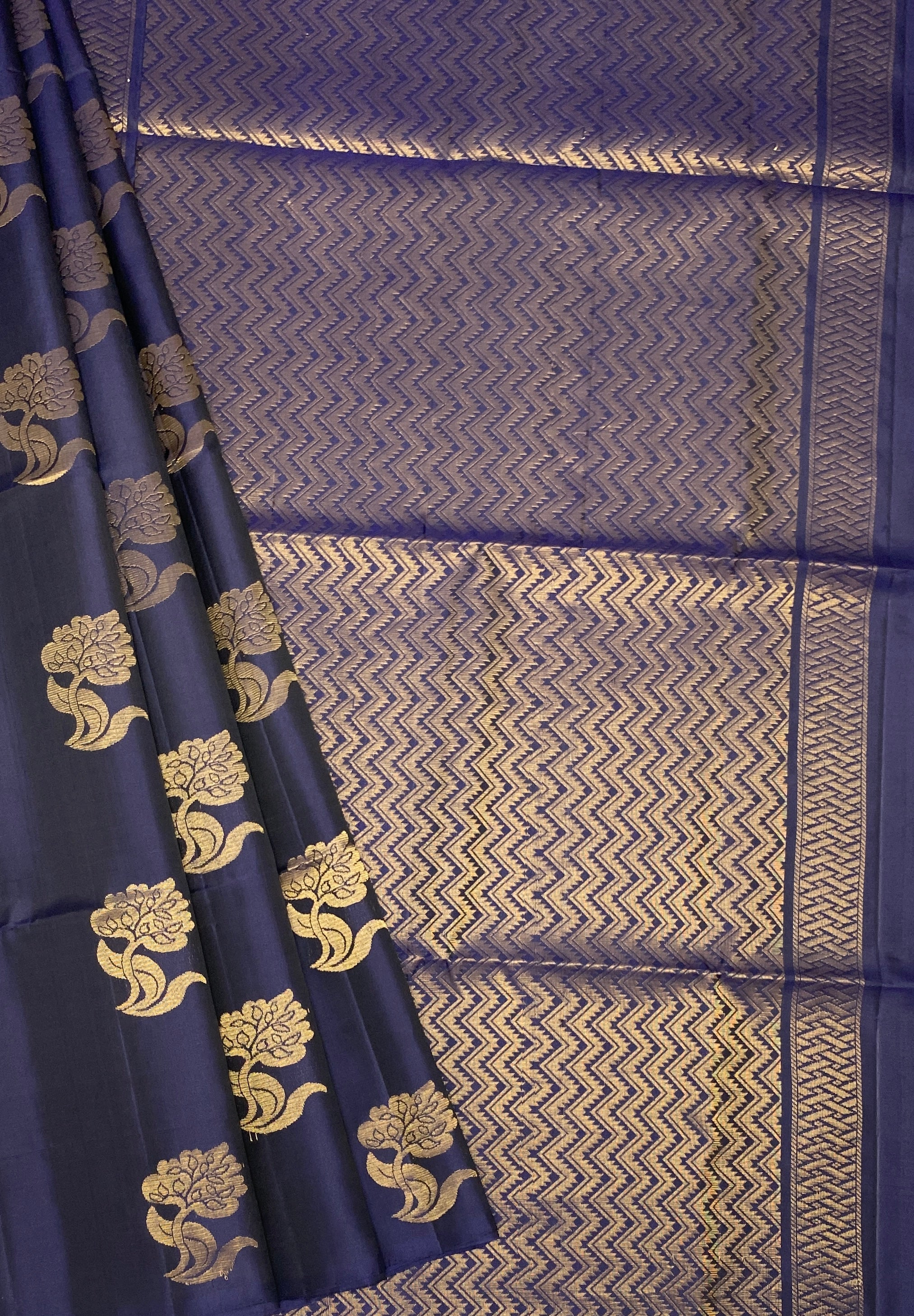 VSS352 - navy blue color body, pallu , blouse pure silk saree