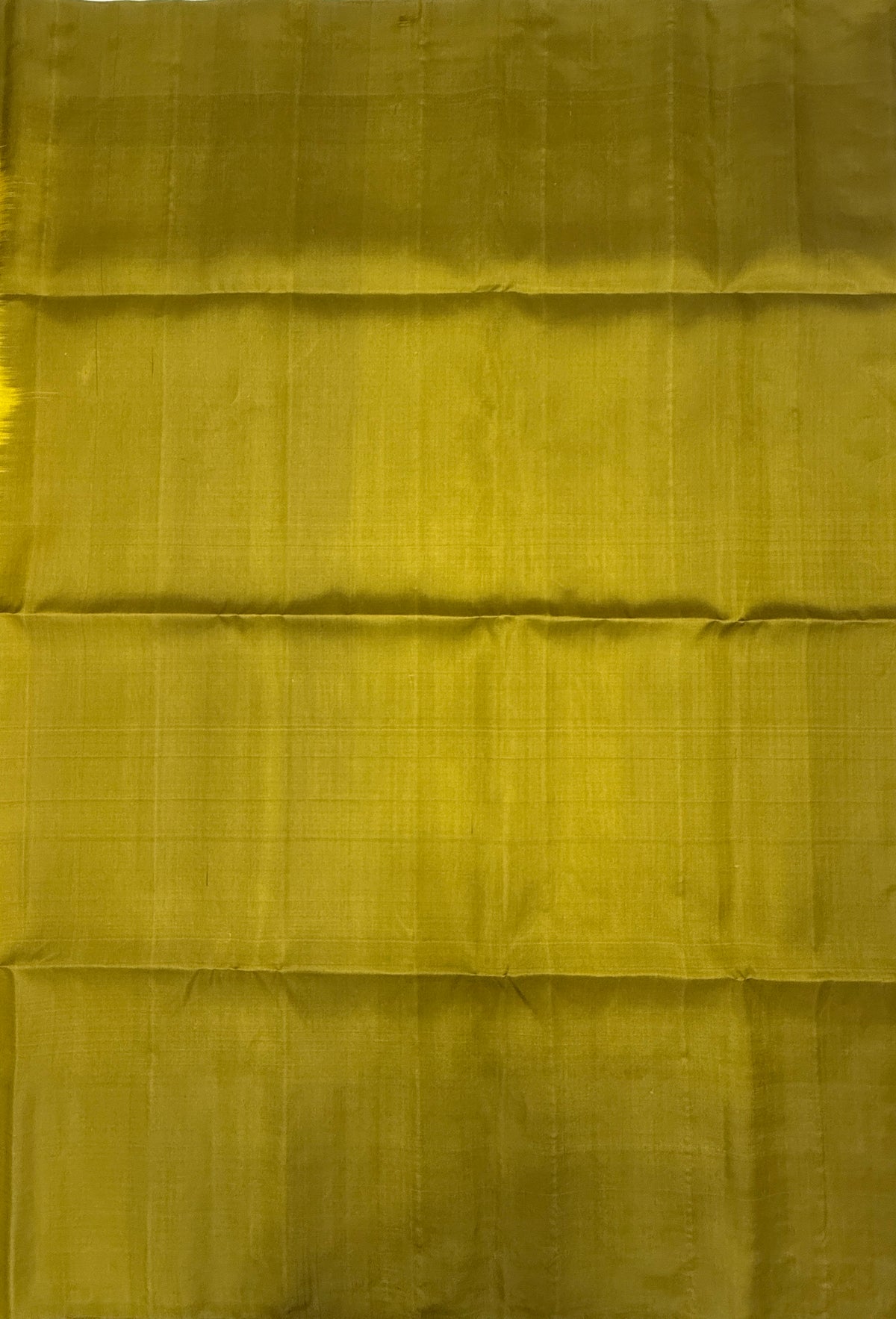 VST339 - yellowish green color body , cow dung green color pallu , blouse - Pure silk saree