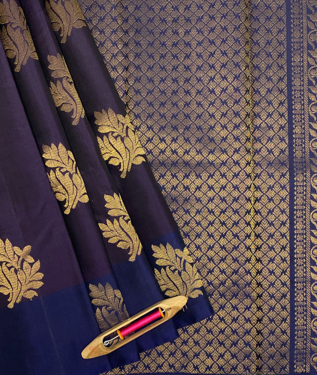 VSCB357 - dark violet color body , dark ink blue color pallu , blouse - Pure silk saree