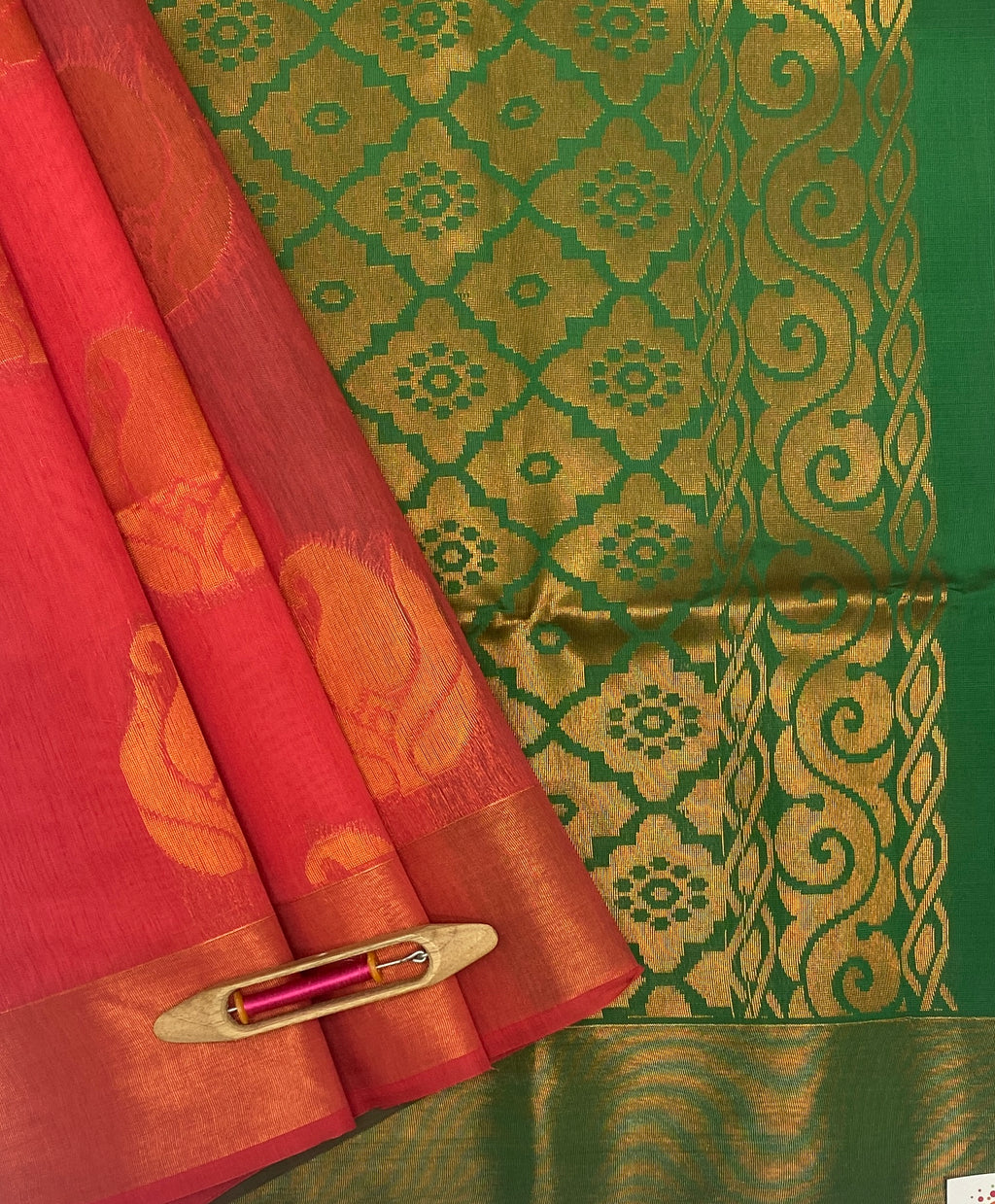 VSKC355 - pinkish red color body , green color pallu , blouse.