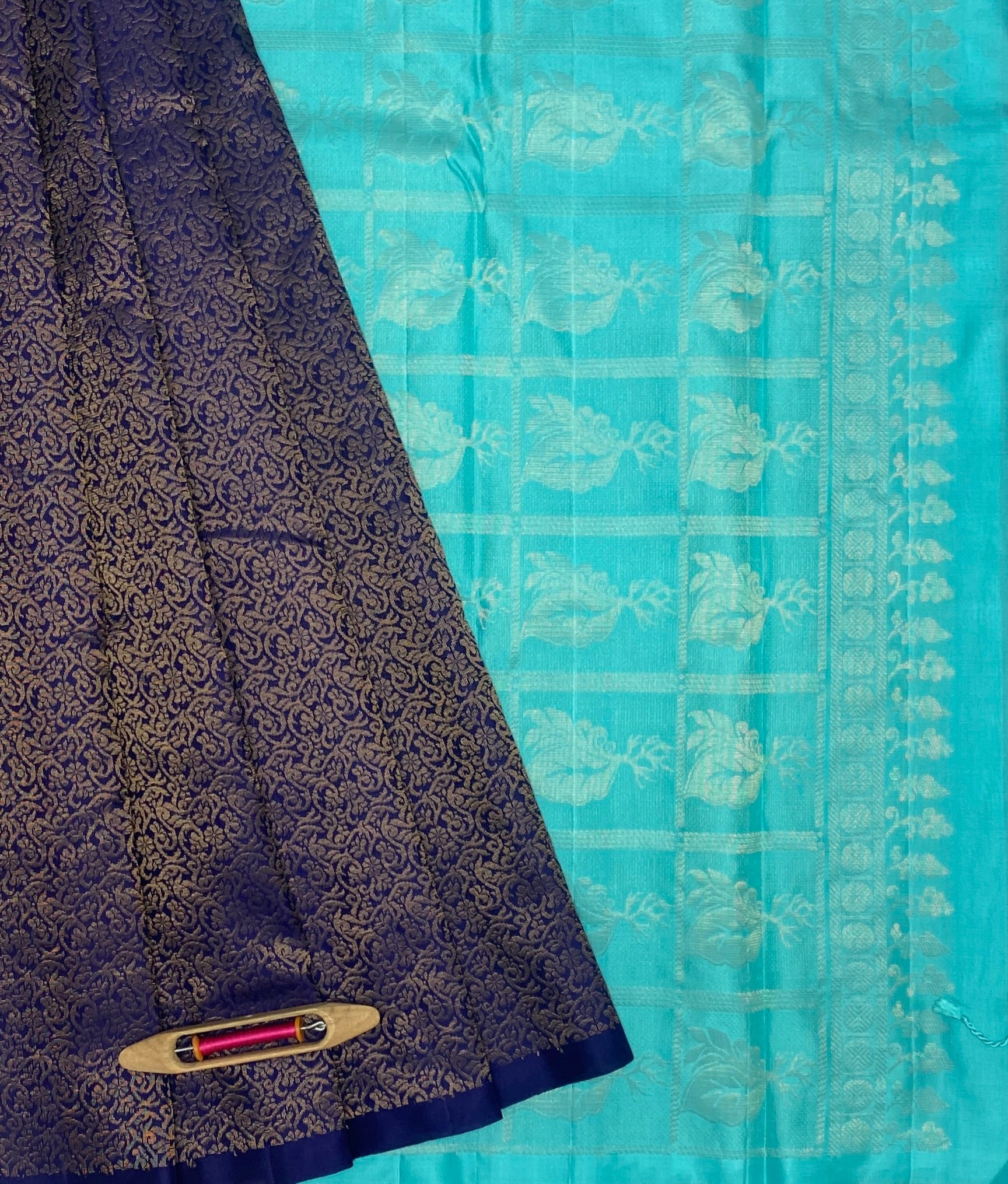 VSA217 - dark ink blue color body & sea blue color pallu , blouse pure silk saree