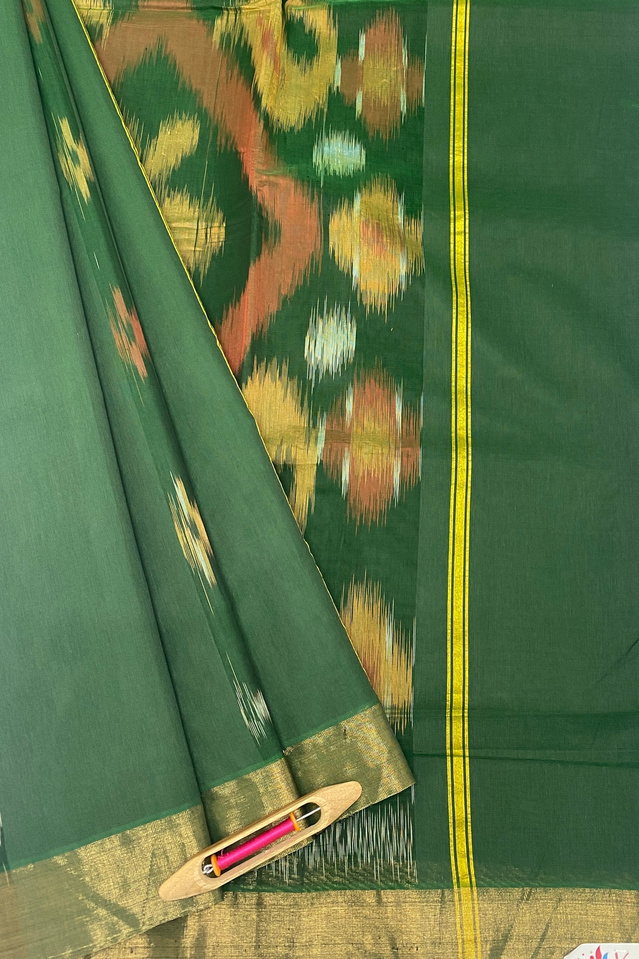 VSKC420 - leaf green color body , pallu , blouse.