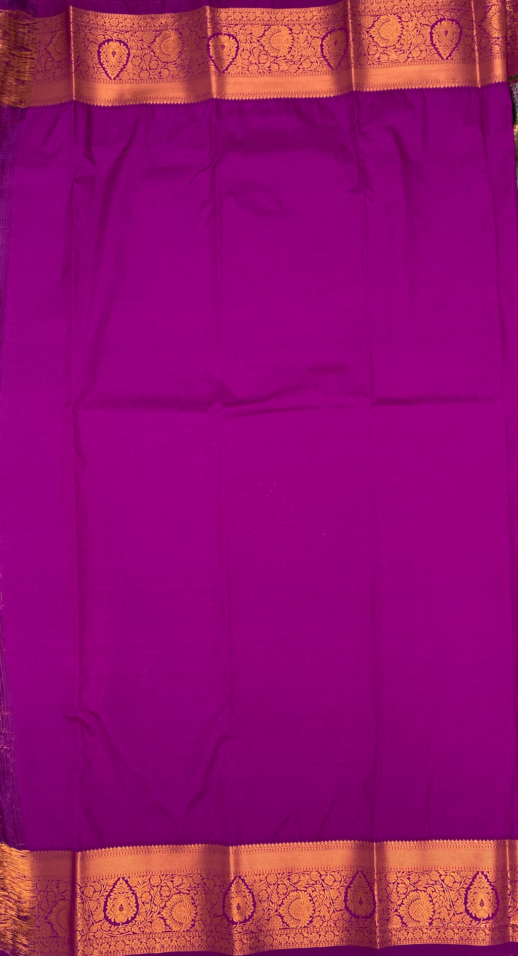 VSAS664 - grey color body , violet color pallu , blouse.