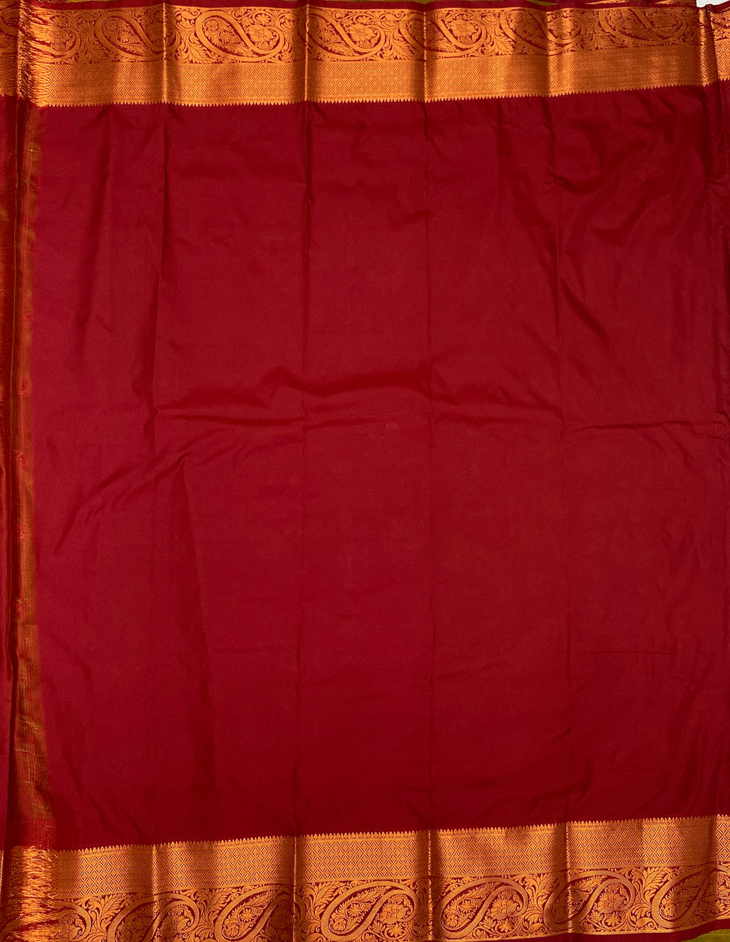 VSAS658 - parrot green color body , maroon color pallu , blouse.