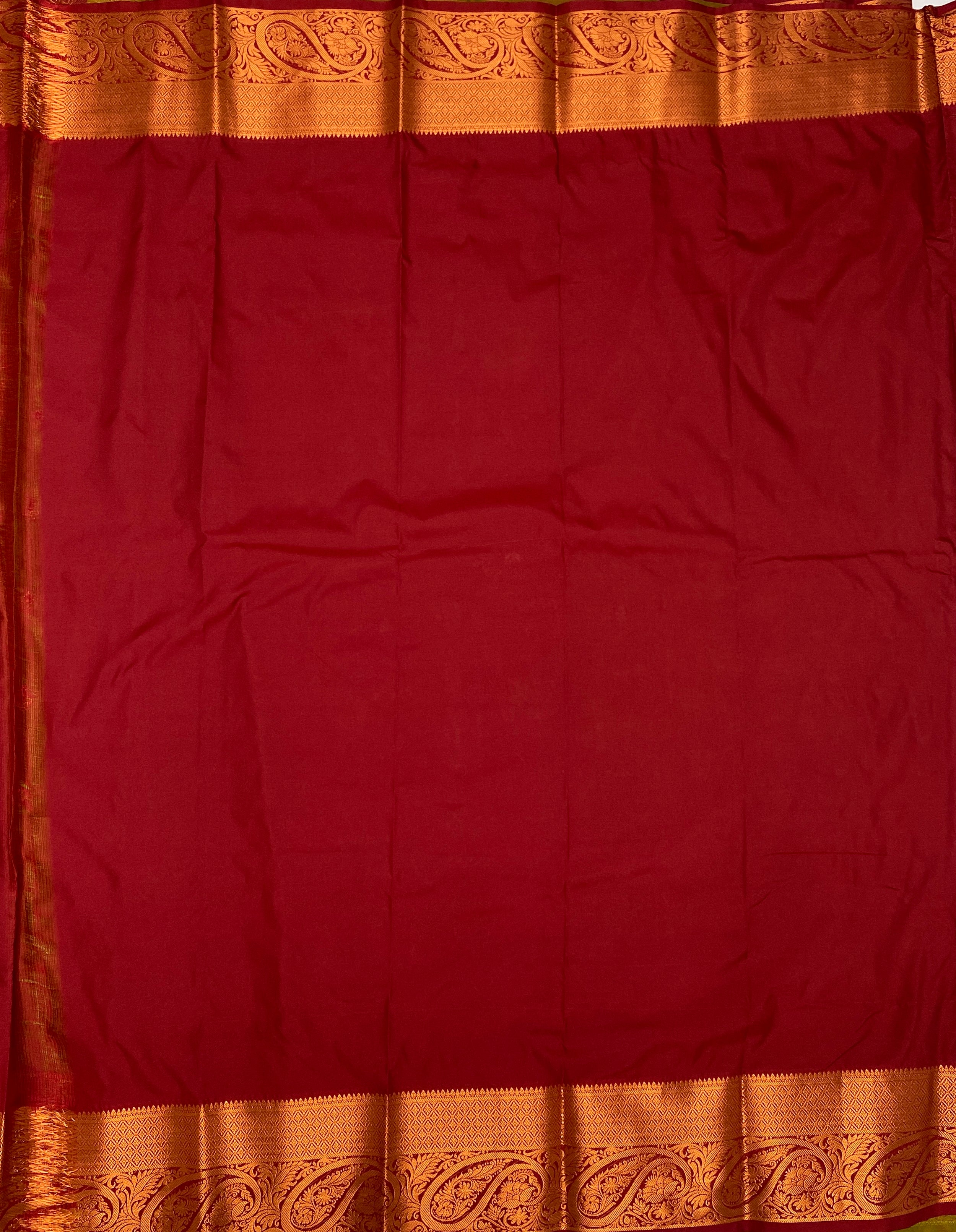 VSAS658 - parrot green color body , maroon color pallu , blouse.