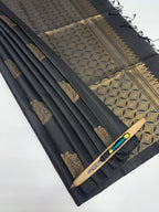 VSS359 - black color body, pallu , blouse pure silk saree