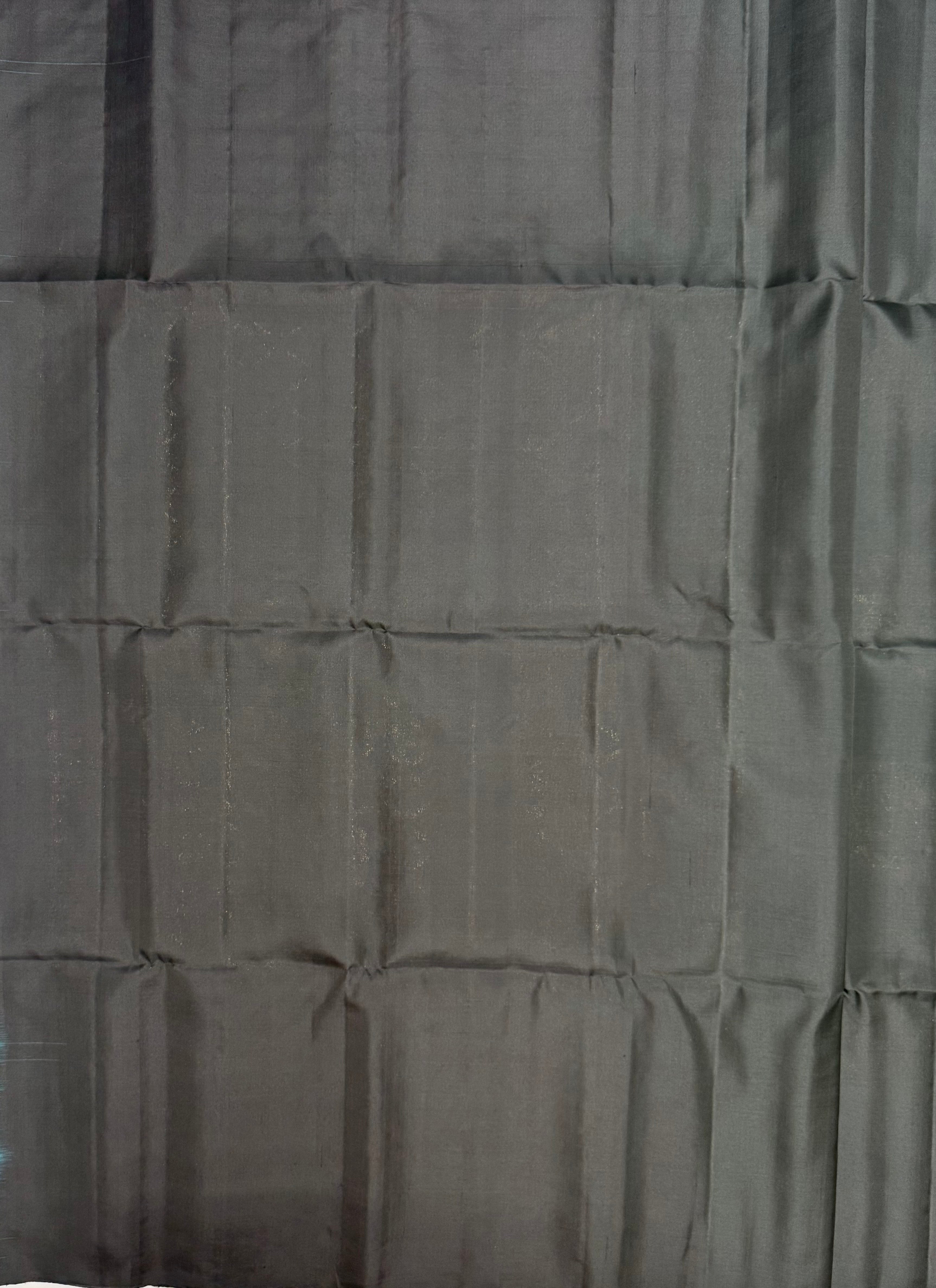 VSS359 - black color body, pallu , blouse pure silk saree
