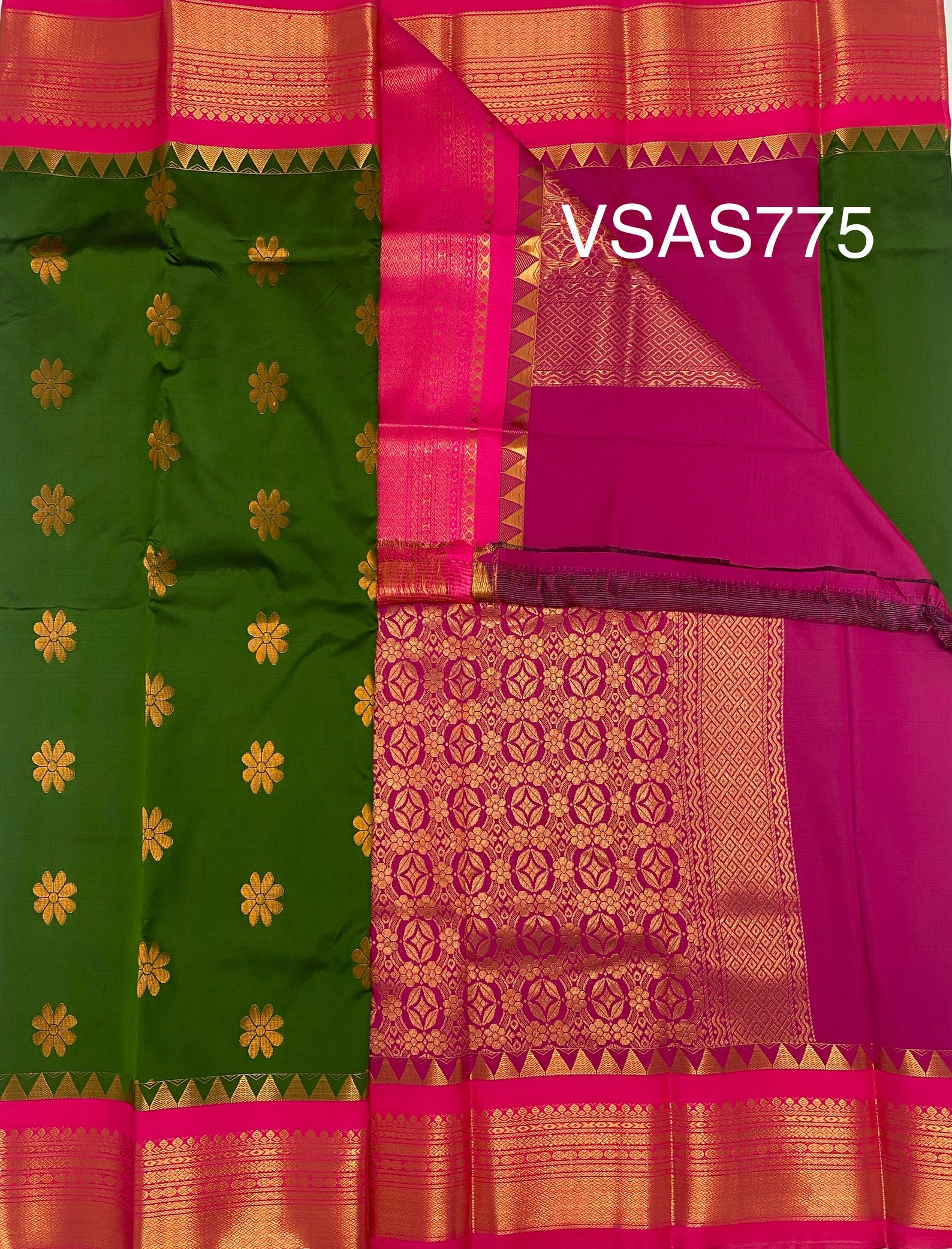 VSAS775 - leaf green color body , pink color pallu , blouse.