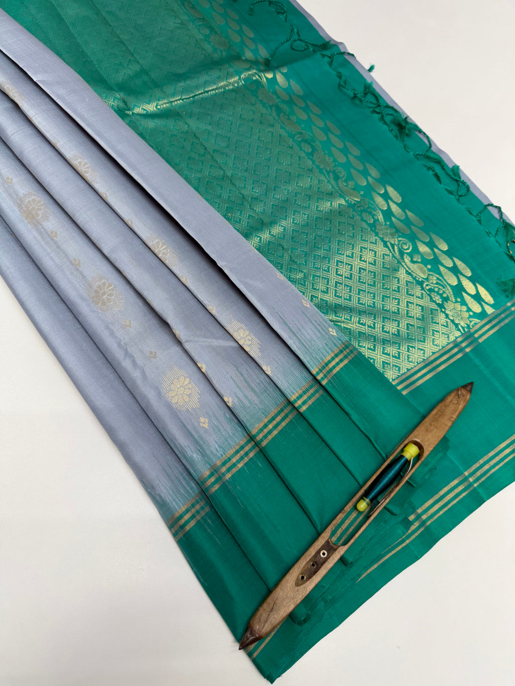VSCB523 - sky blue color body , ramar blue color pallu , blouse - Pure silk saree