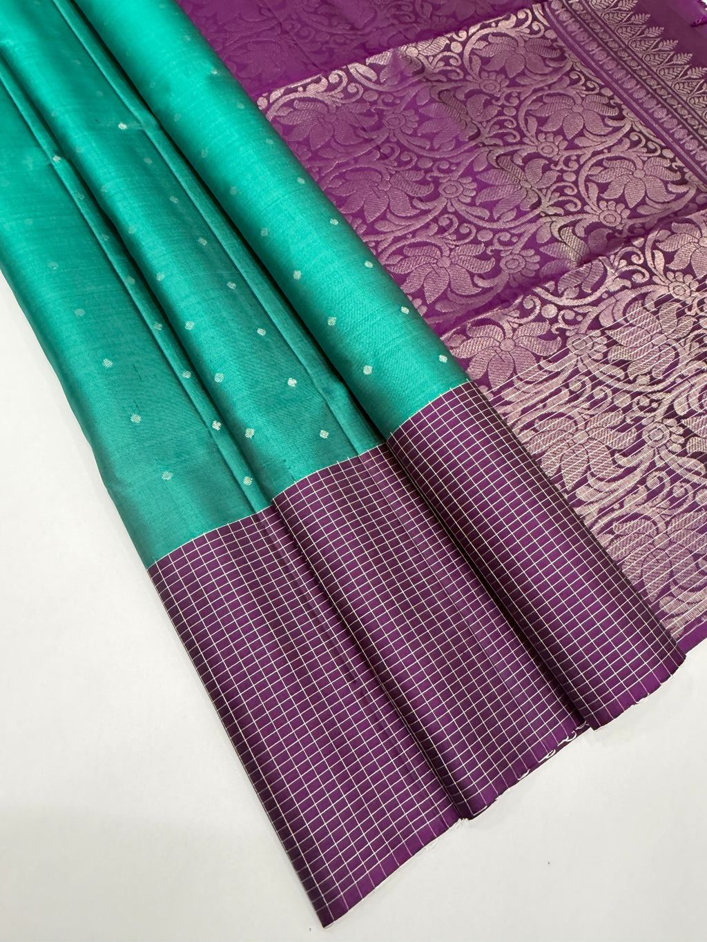 VST360 - peacock green color body , purple color pallu , blouse - Pure silk saree