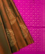 VSBP60 - honey brown (magenta with green) color body , magenta color pallu,blouse - Pure silk saree