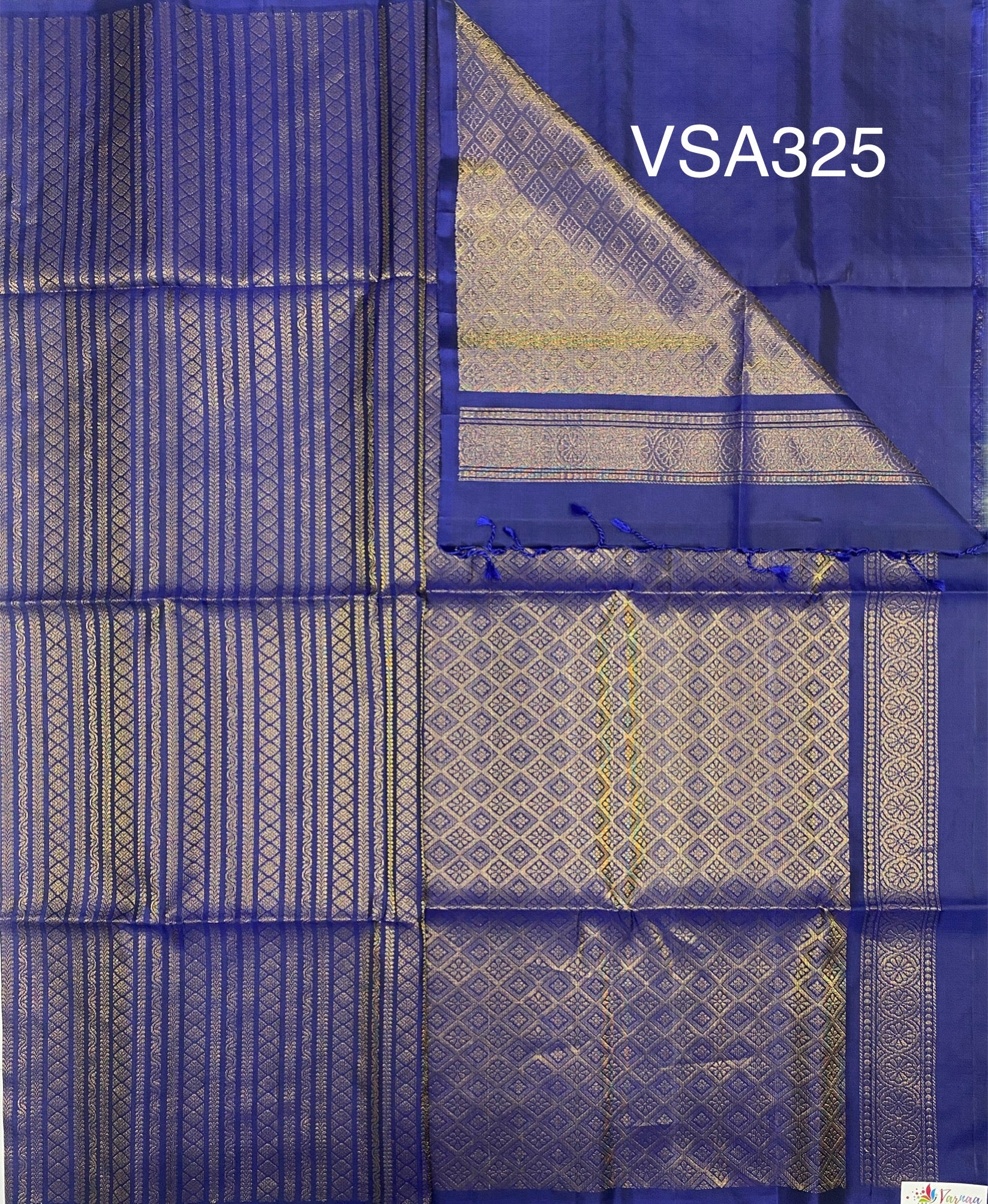 VSA325 - navy blue color body , pallu , blouse pure silk saree