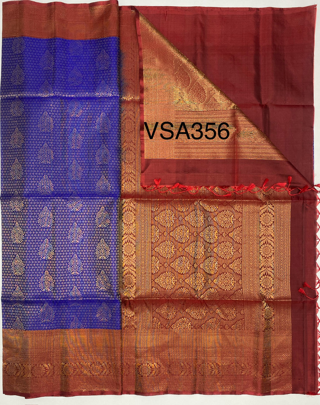 VSA356 - royal blue color body & maroon color pallu , blouse pure silk saree
