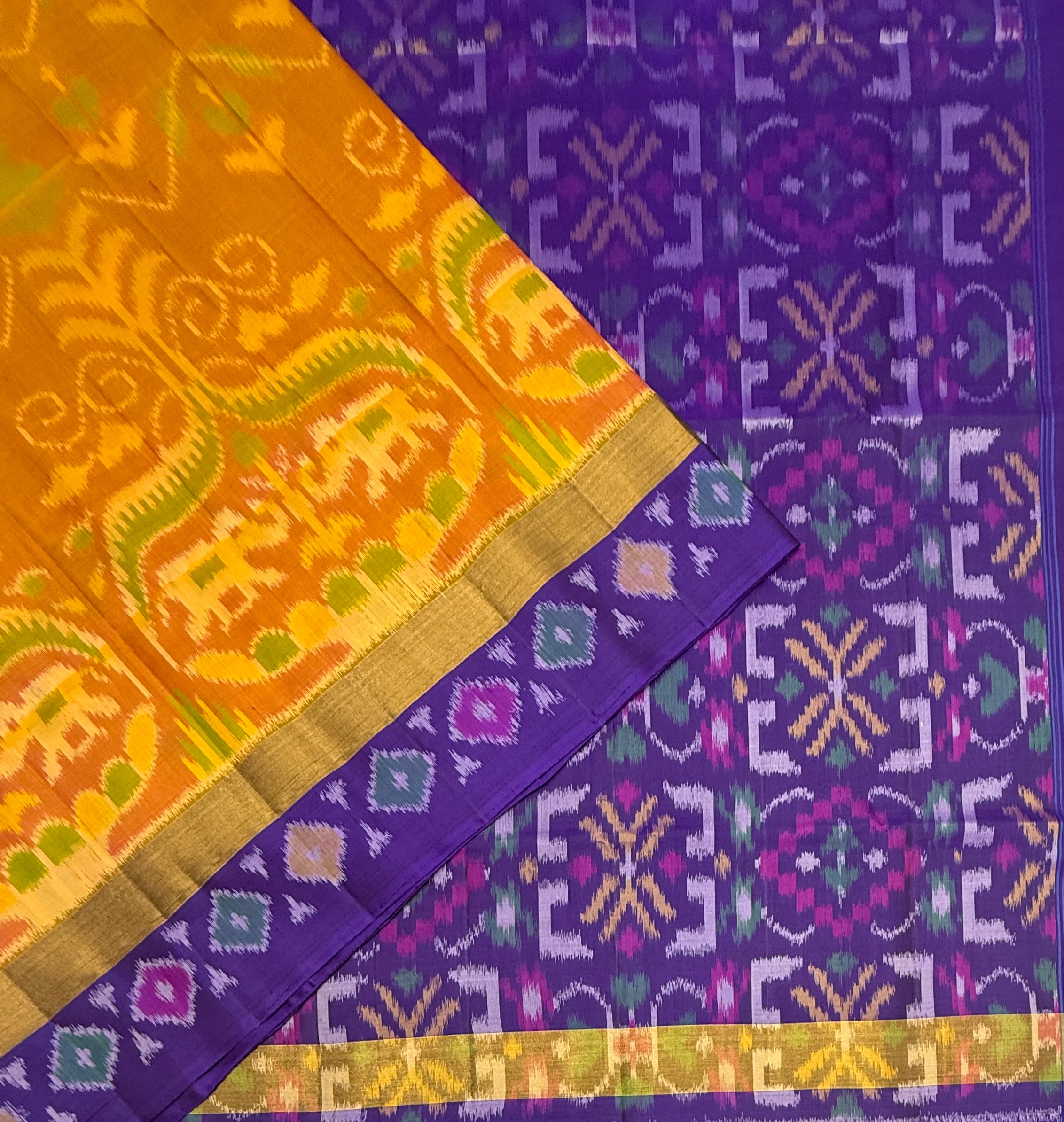 VSIS454 - mango yellow color body , violet color pallu , blouse - Pure silk saree
