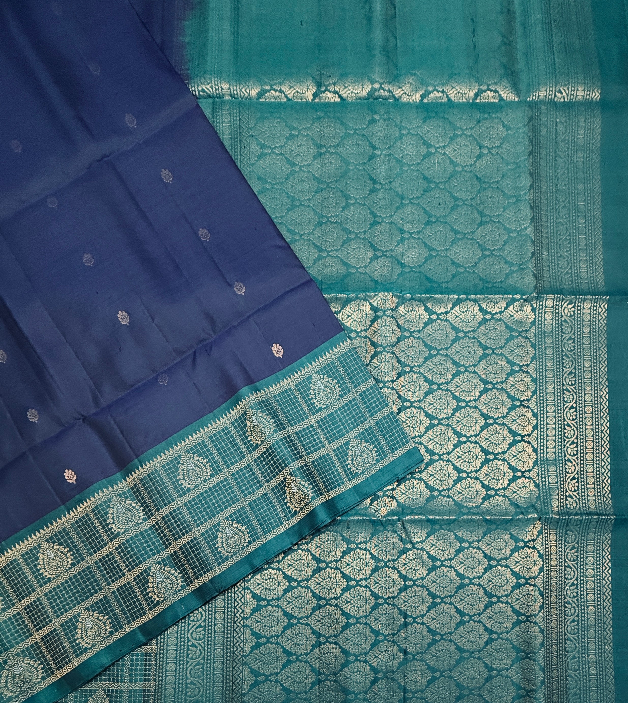 VST252 - navy blue color body , peacock blue color pallu , blouse - Pure silk saree