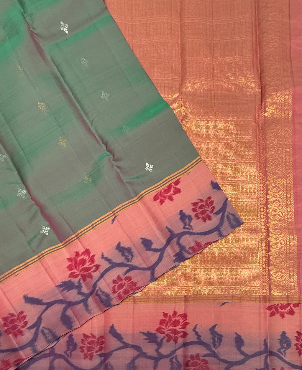 VSM131 - pastel green color body , onion pink color pallu , blouse&nbsp;