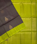 VSM240 - dark purple color body , green color pallu , blouse&nbsp;