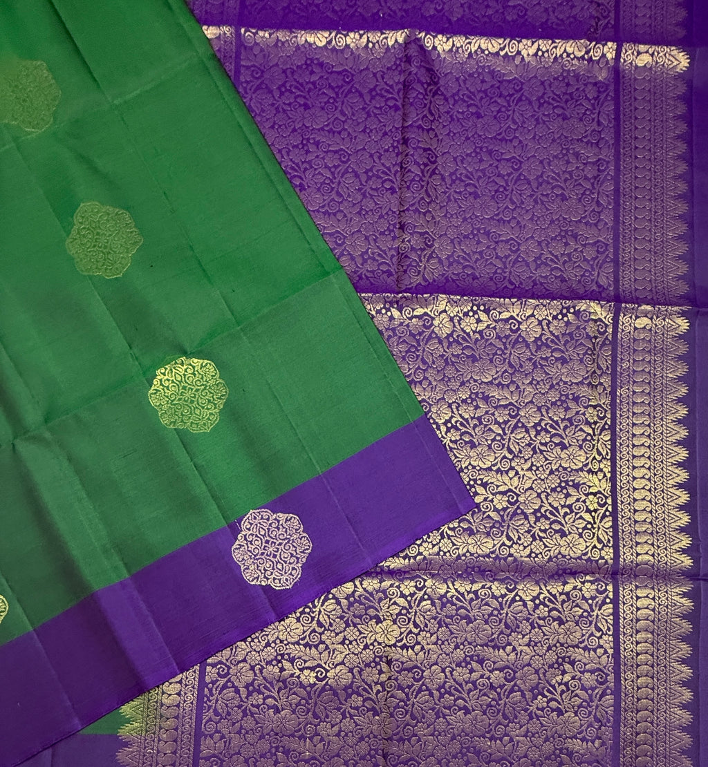 VSCB636 - dark green color body , violet color pallu , blouse - Pure silk saree