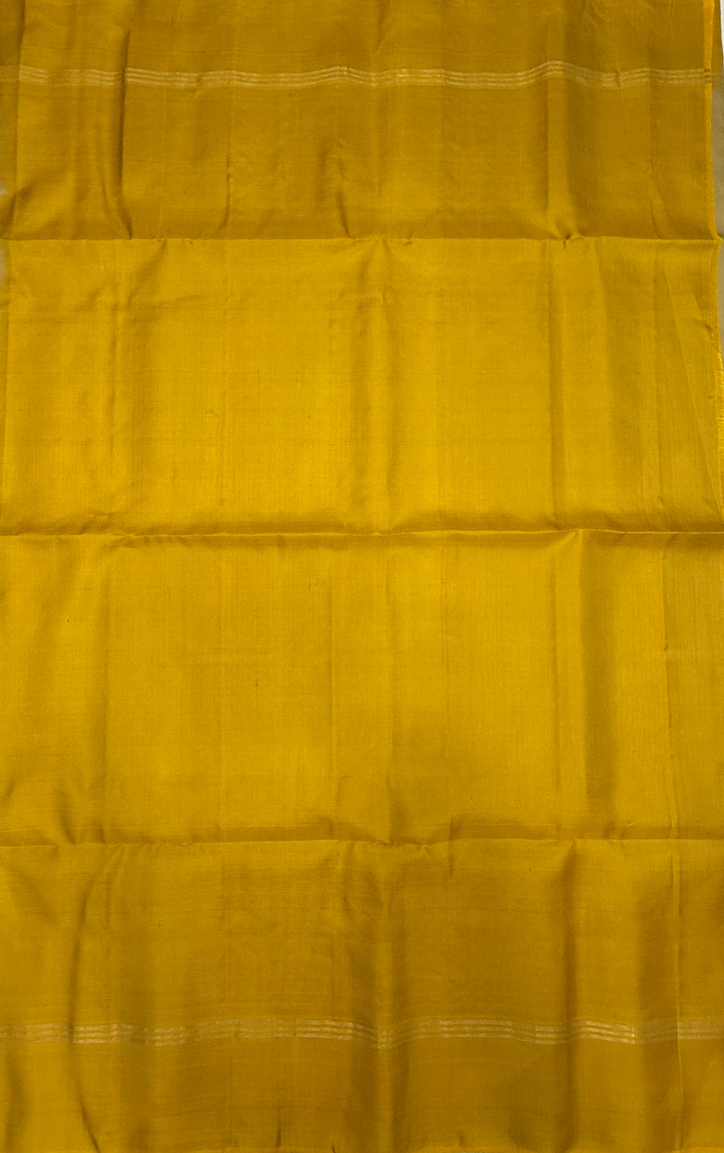 VSCB637 - beige color body , yellow color pallu , blouse - Pure silk saree