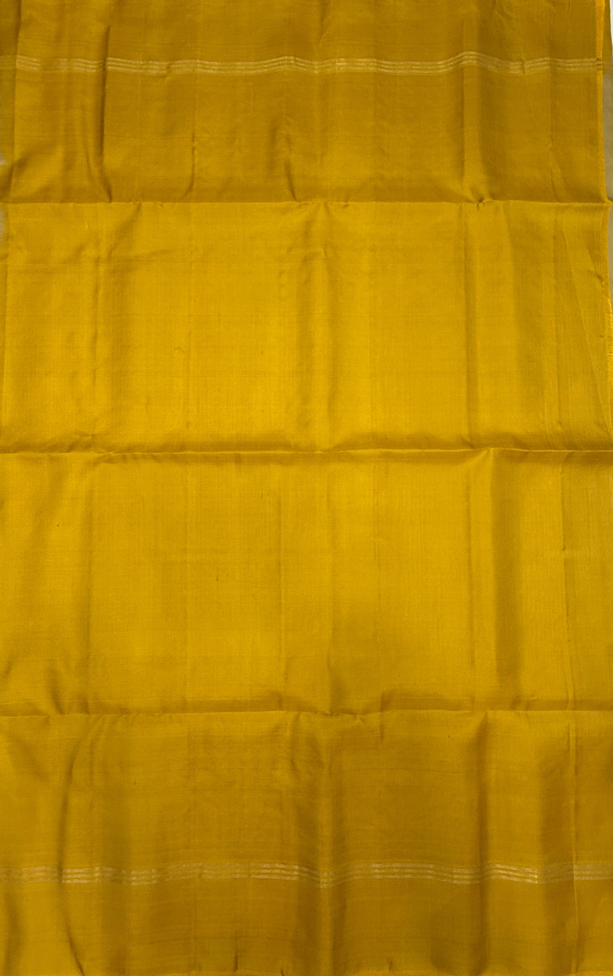 VSCB637 - beige color body , yellow color pallu , blouse - Pure silk saree