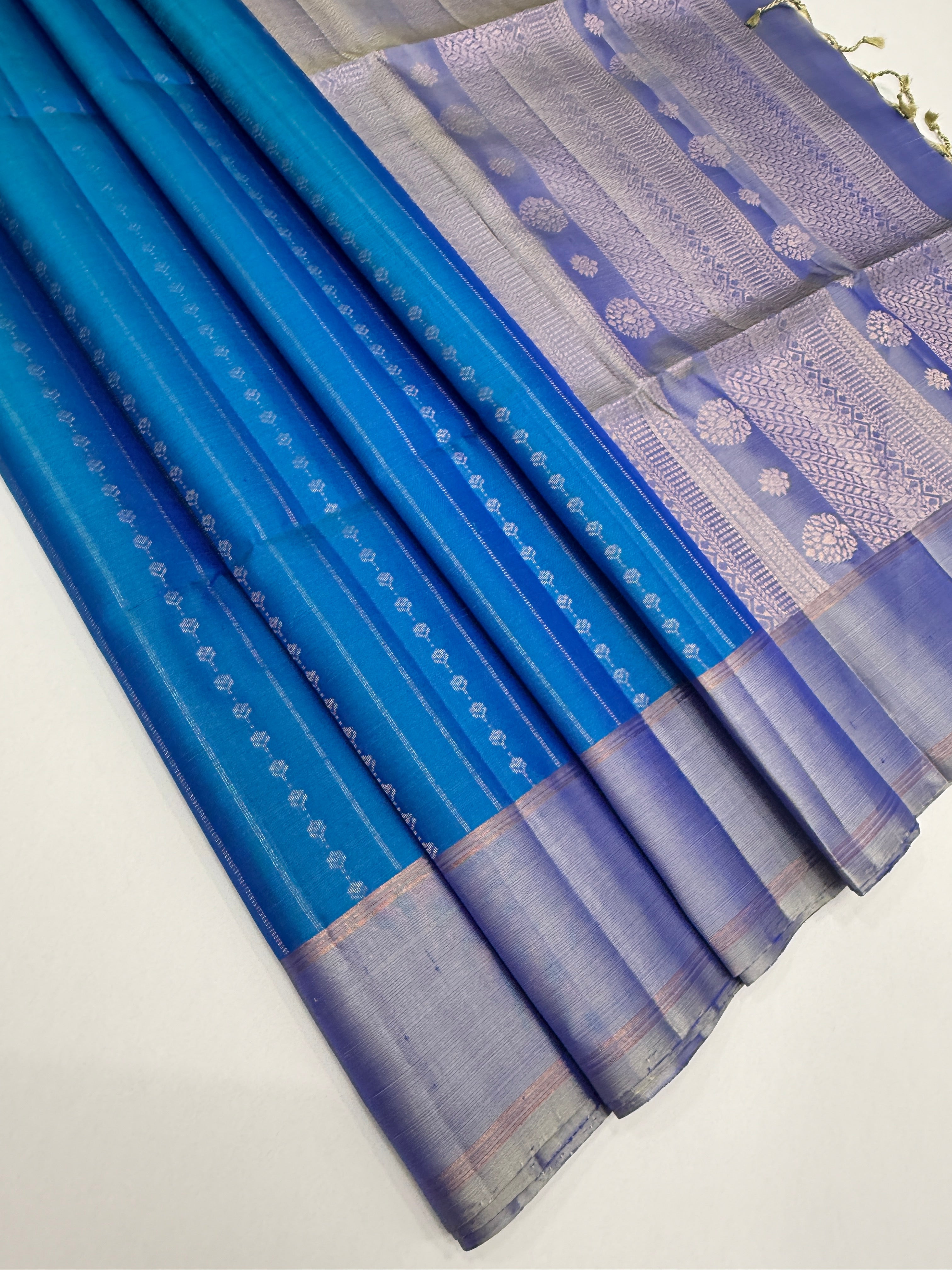 VSF1081 - royl blue color body , lavender color pallu,blouse - Pure silk saree
