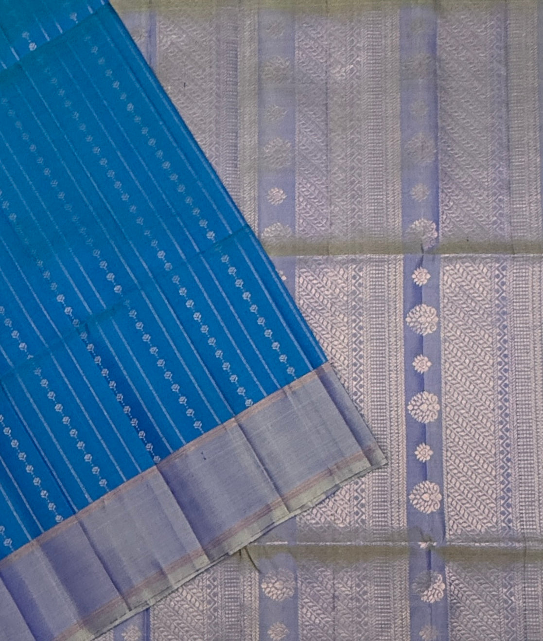 VSF1081 - royl blue color body , lavender color pallu,blouse - Pure silk saree