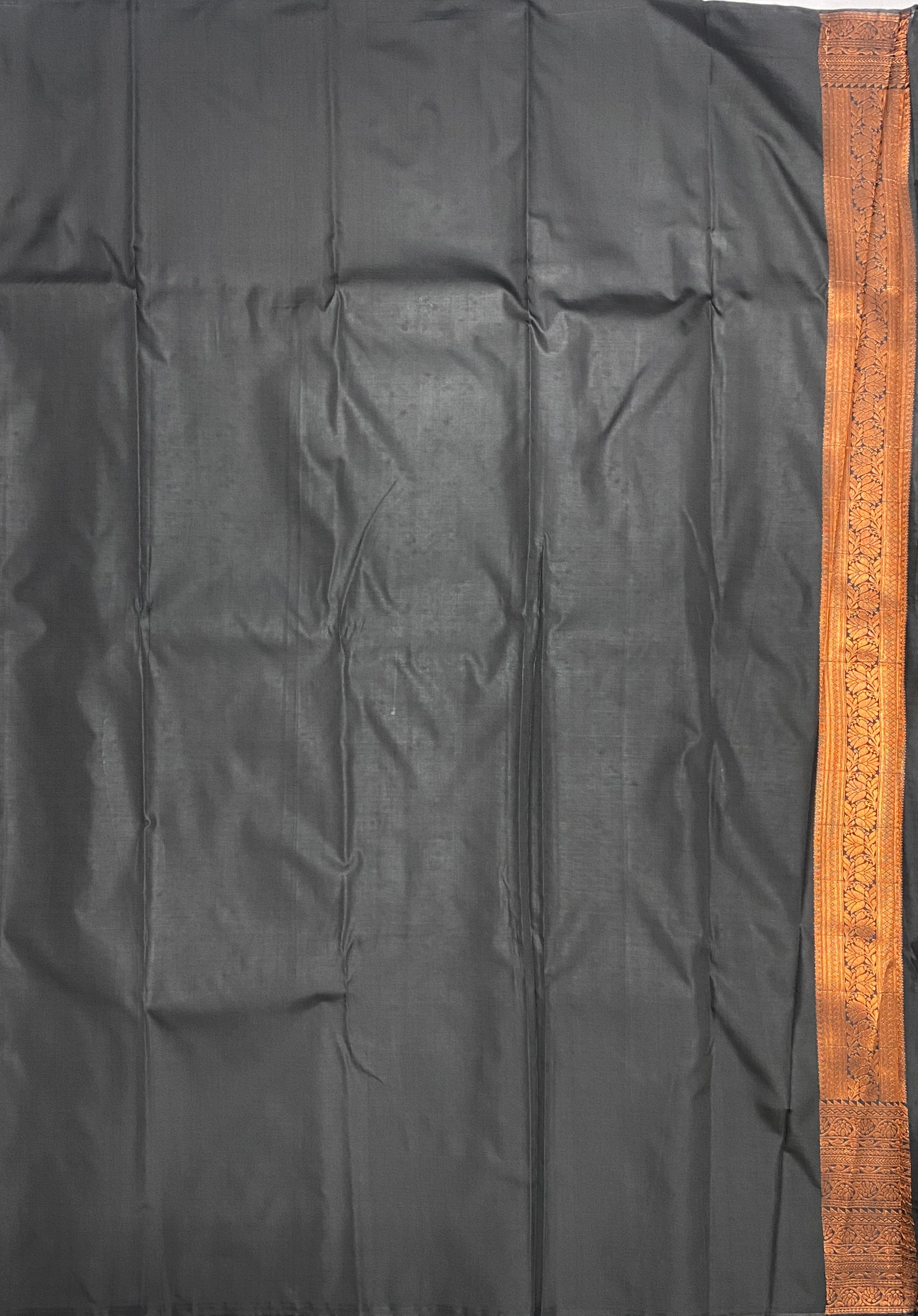 VSAS46 - black color body ,color pallu , blouse.