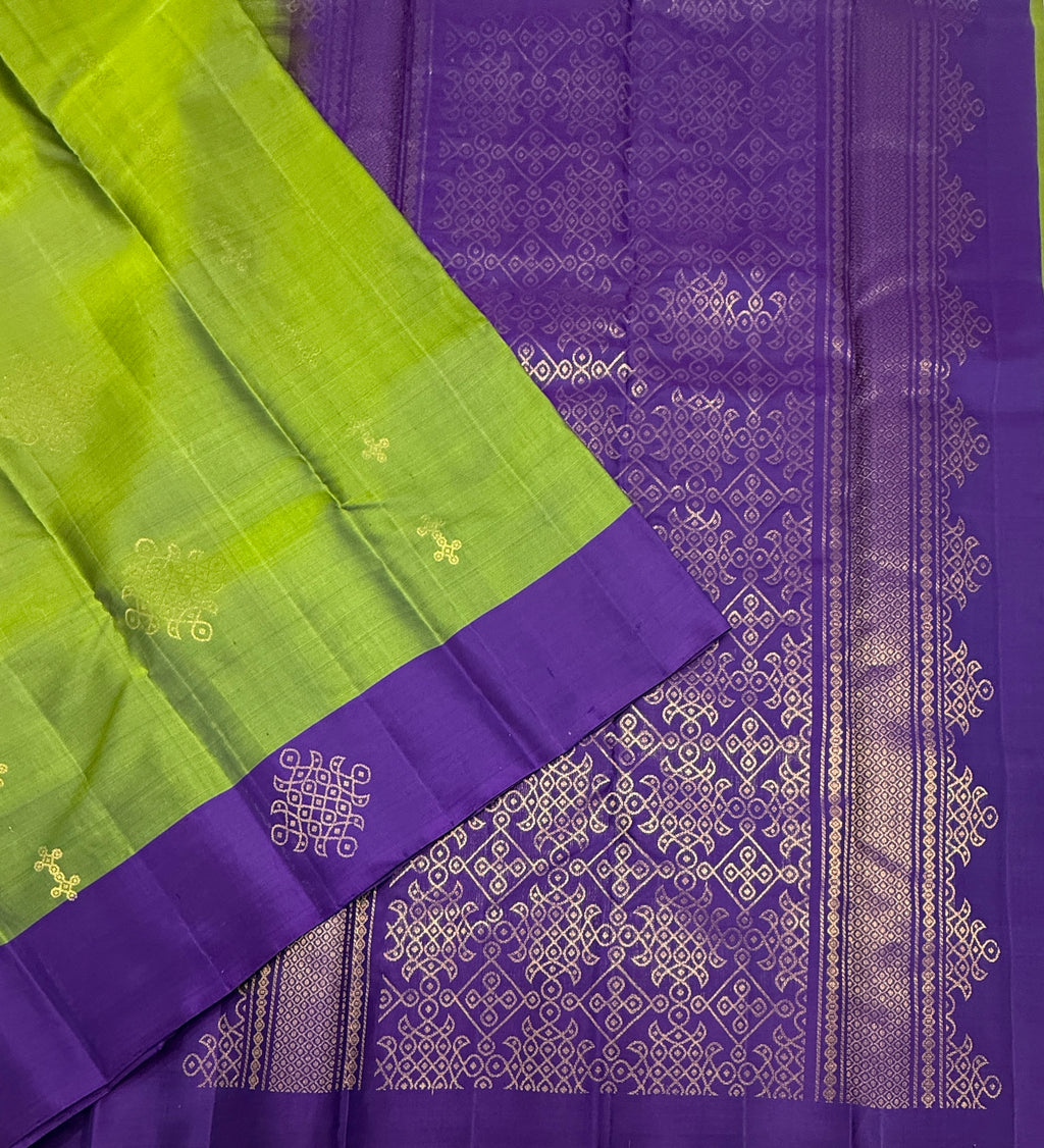 VSCB638 - dual green color body , violet color pallu , blouse - Pure silk saree
