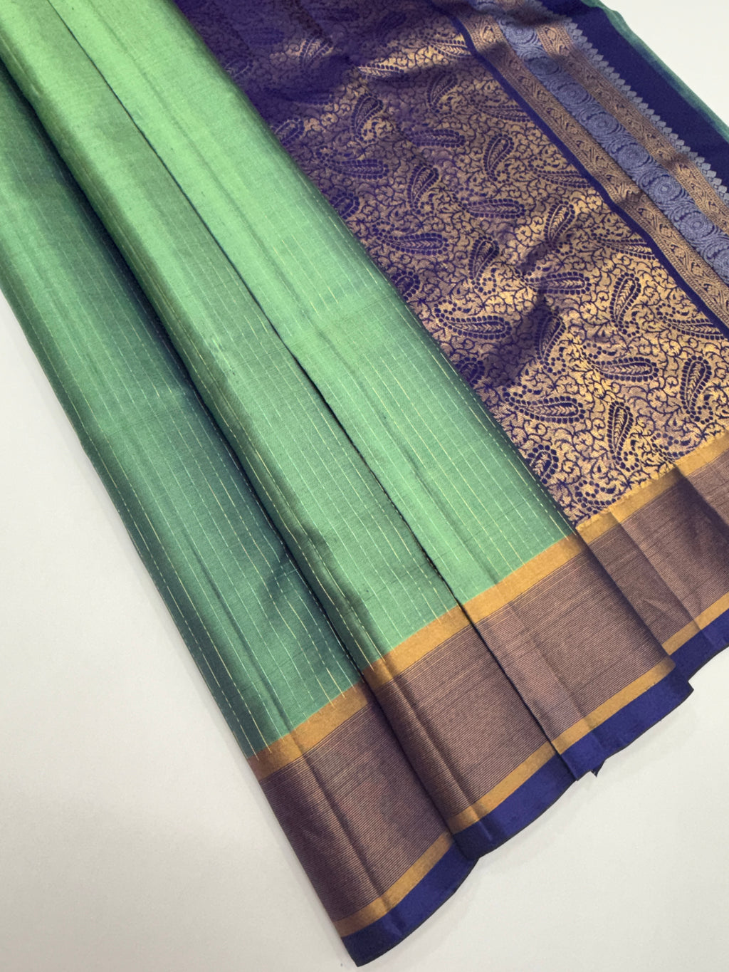 VSF1090 - dual green color body , violet color pallu,blouse - Pure silk saree