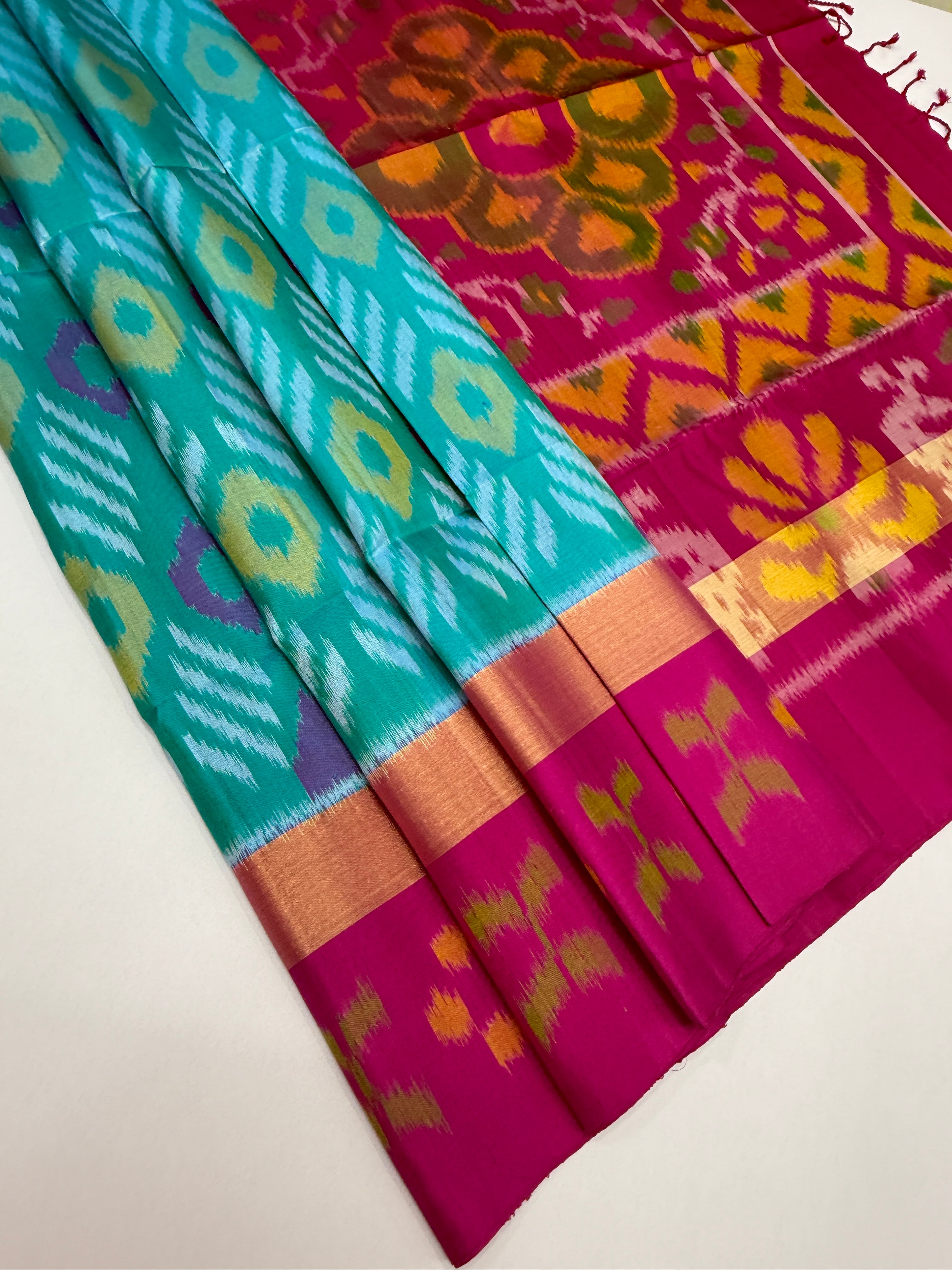 VSIS461 - sky blue color body , rani pink color pallu , blouse - Pure silk saree