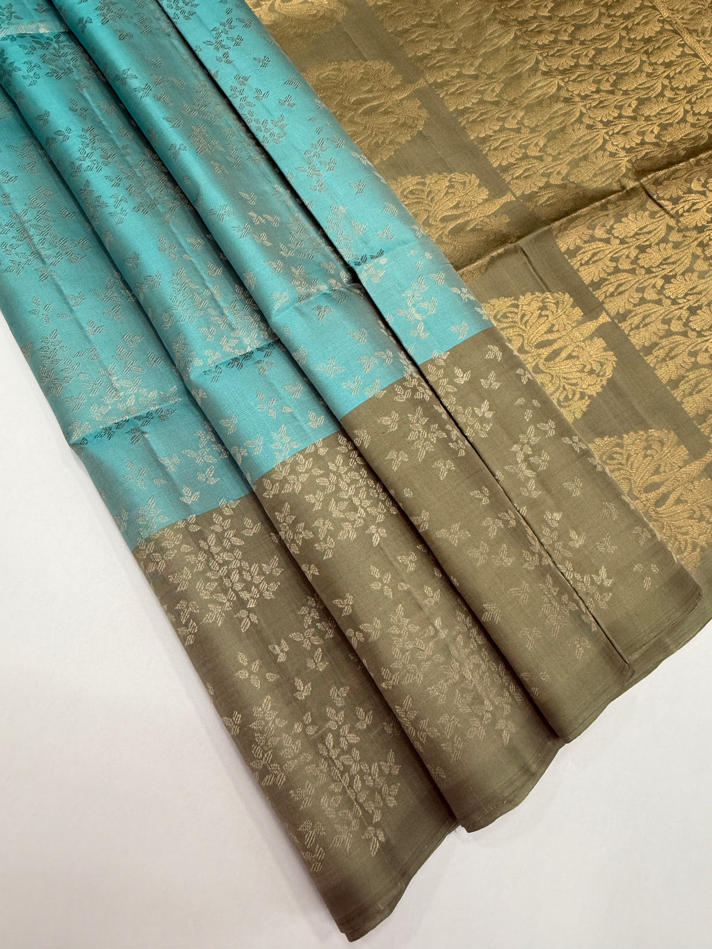 VSF1093 - sky blue color body , grey color pallu,blouse - Pure silk saree