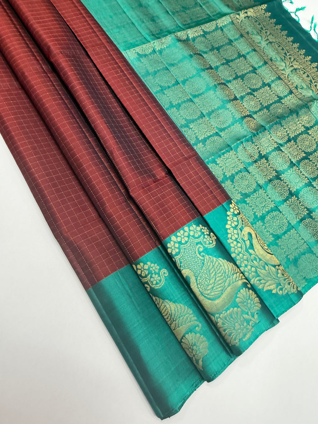 VSF1102 - maroon color body ,sea blue color pallu,blouse - Pure silk saree