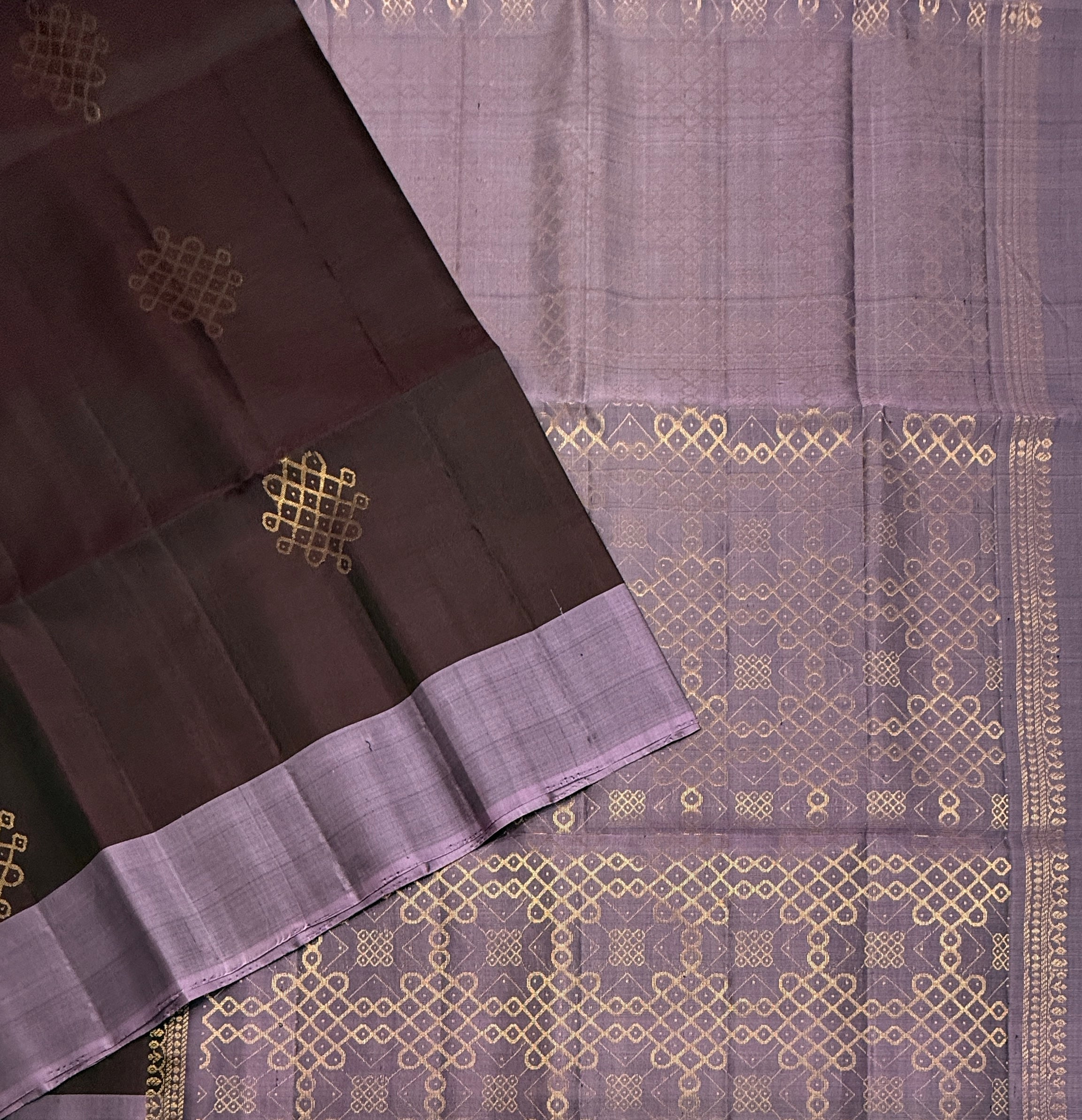 VSCB641 - dark purple color body , lavender color pallu , blouse - Pure silk saree