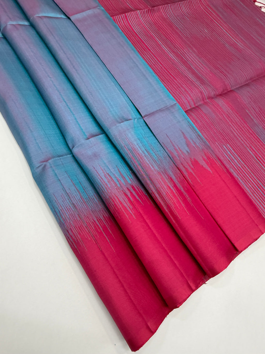 VSD156 - dual blue color body , pink color pallu,blouse - Pure silk saree