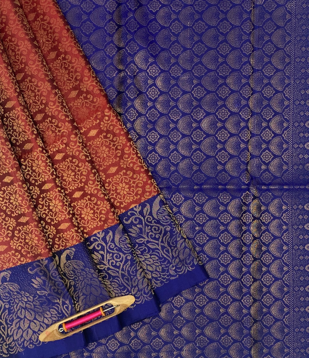 VSA245 - maroon color body & dark ink blue color pallu , blouse pure silk saree