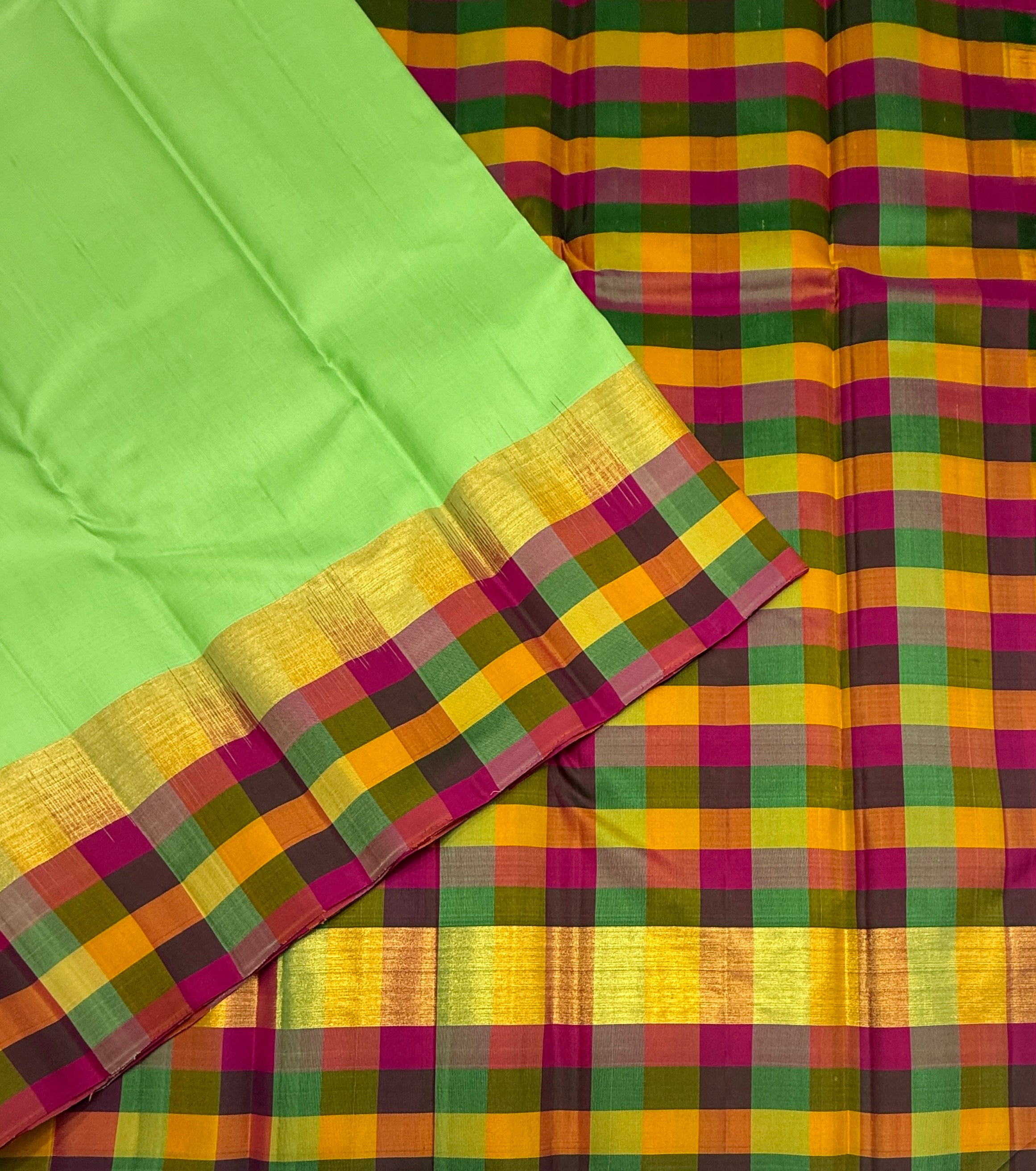 VSPP3 - rexona green color body , multicolor pallu,blouse - Pure silk saree