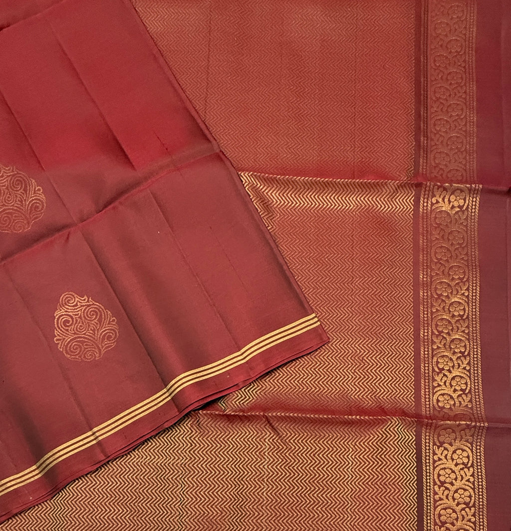 VSM373 - maroon color body , color pallu , blouse&nbsp;