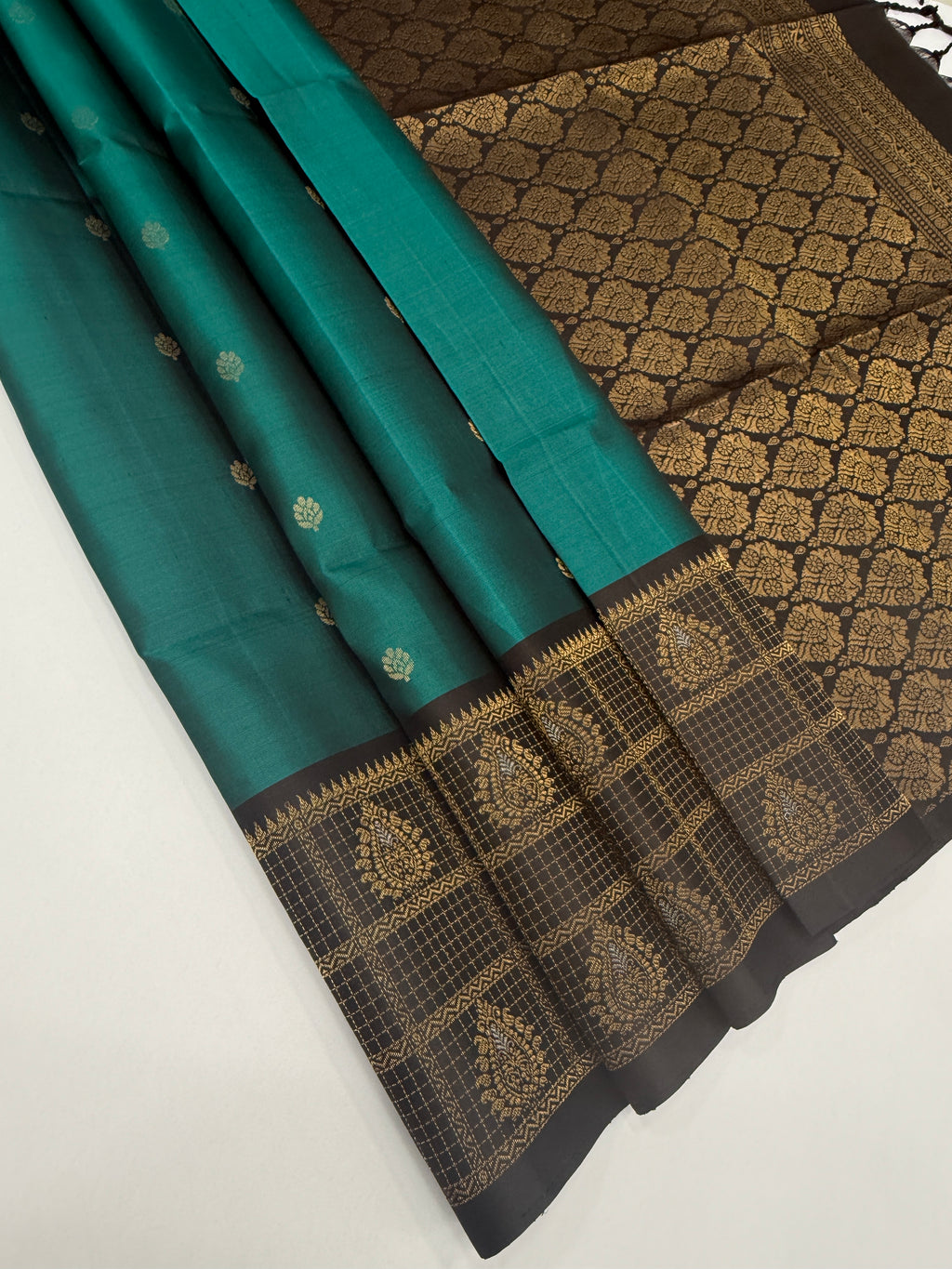 VST253 - peacock green color body , daark brown color pallu , blouse - Pure silk saree