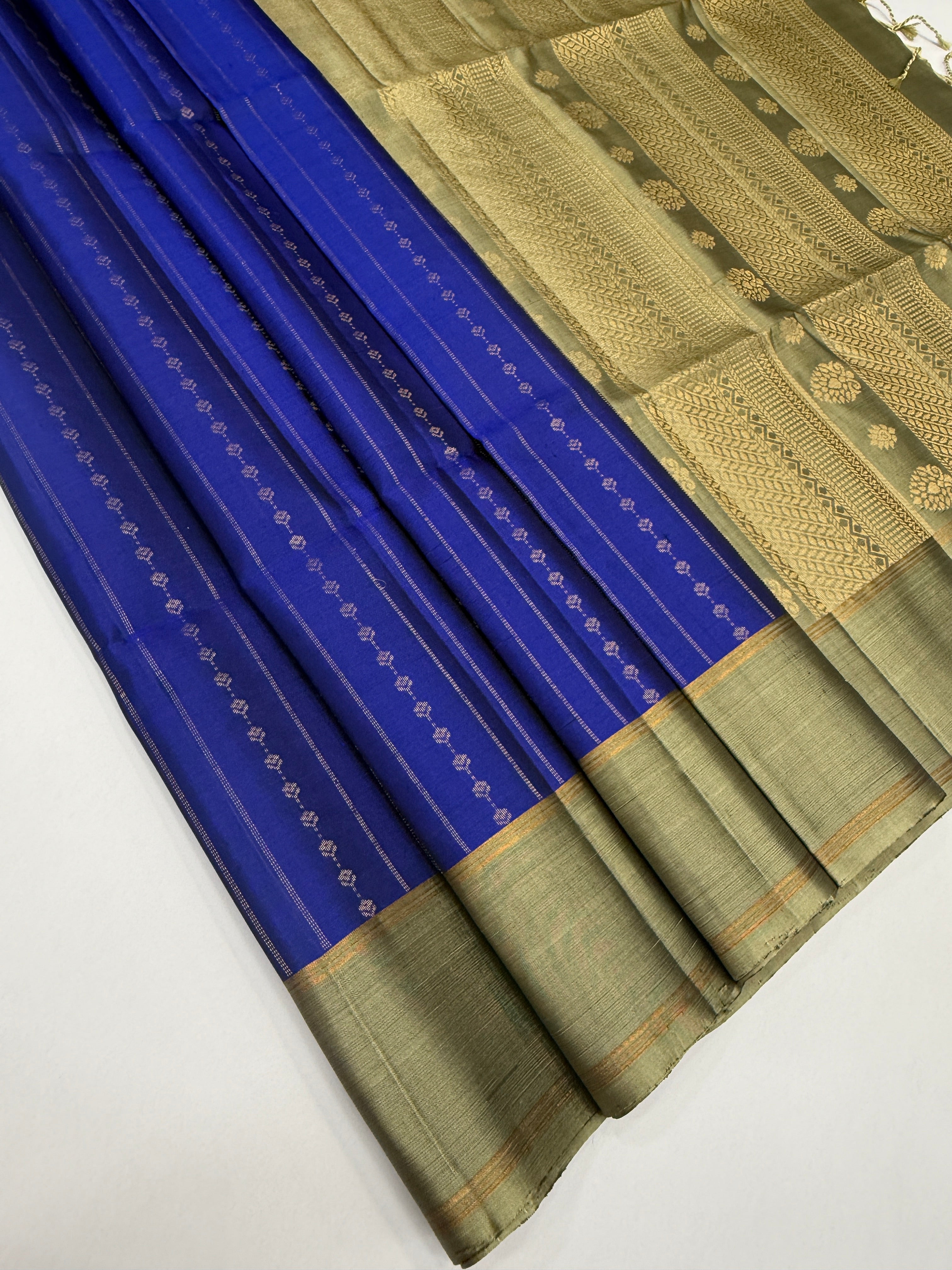 VSF1112 - ink blue color body , beige color pallu,blouse - Pure silk saree