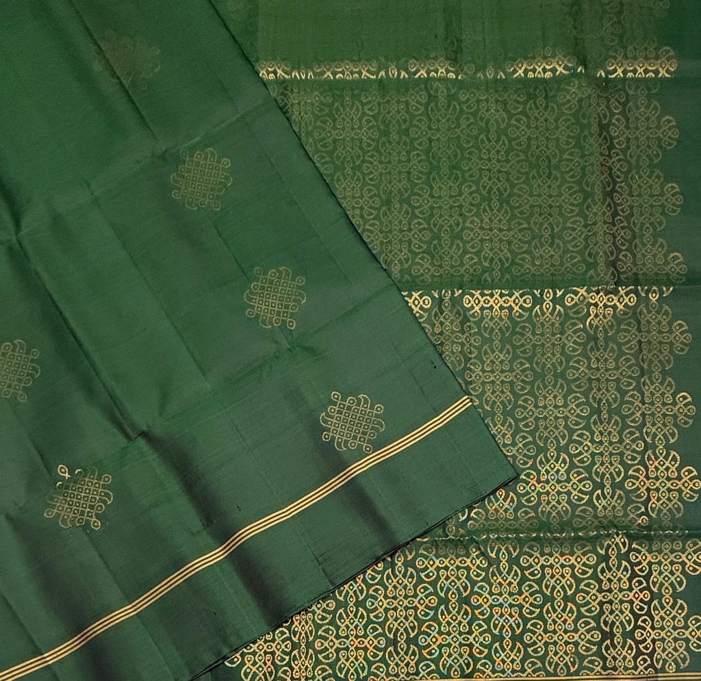 VSS486 - bottle green color body, pallu , blouse pure silk saree