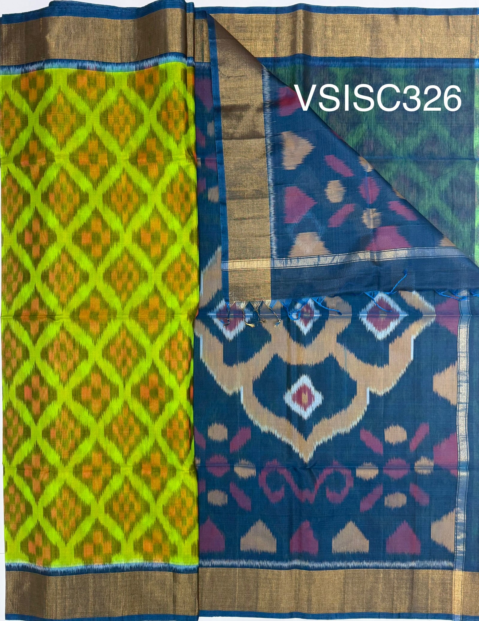VSISC326 - parrot green color body , peacock blue color pallu , blouse.