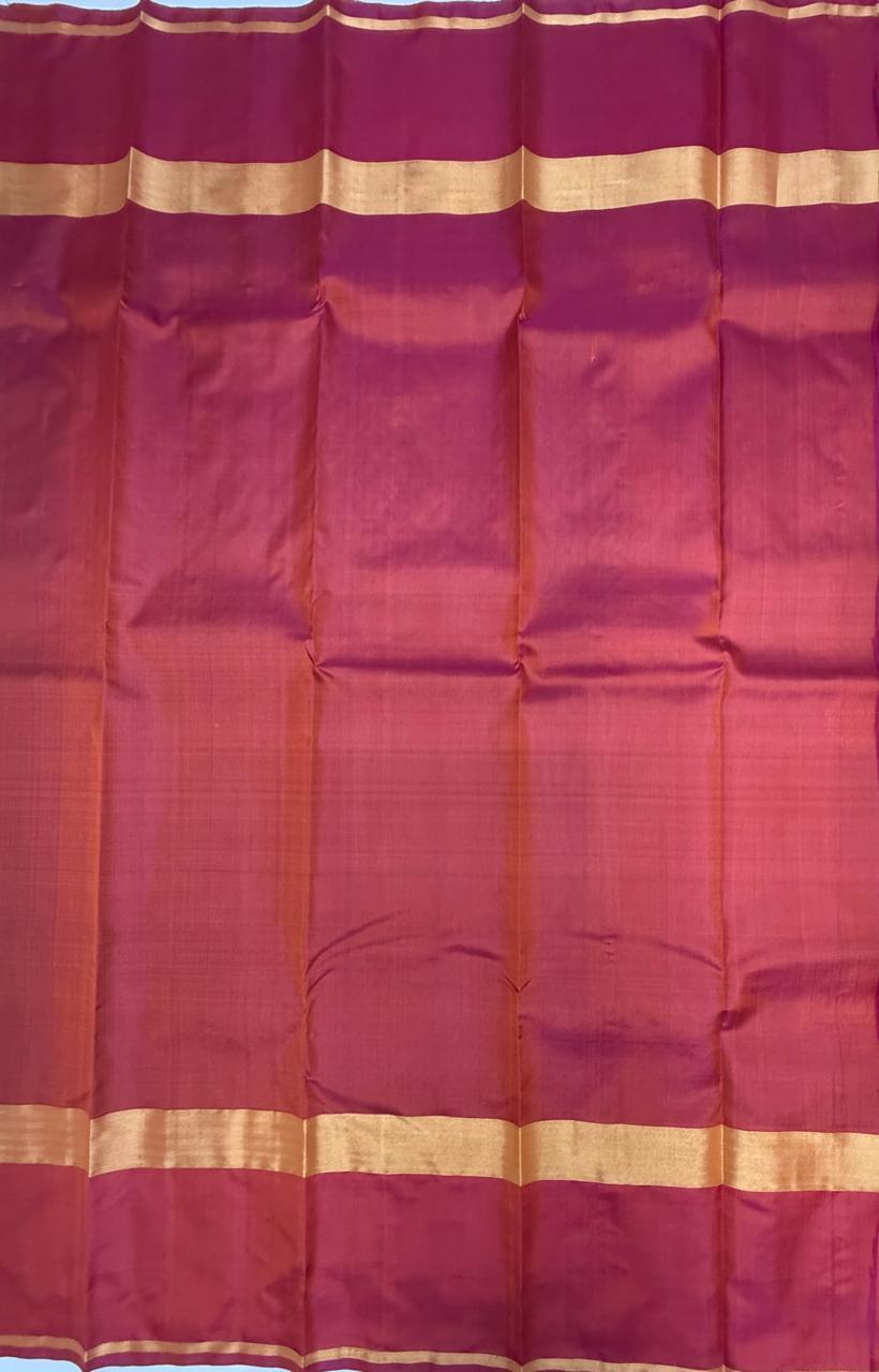 VSCB587 - peacock green color body , pinkish orange color pallu , blouse - Pure silk saree