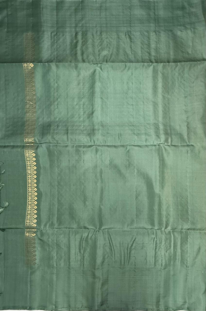 VSA642 - yellow color body & pastel green color pallu , blouse pure silk saree