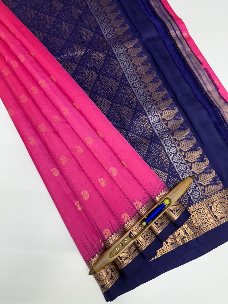 VSF922 - pink color body , navy blue color pallu,blouse - Pure silk saree