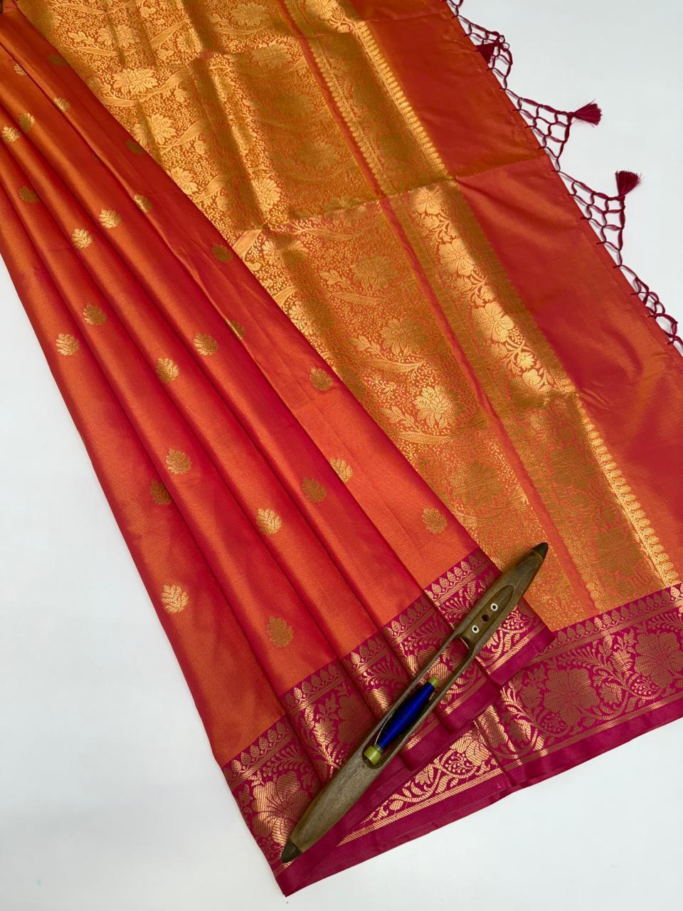 VSAS1139 - pinkish orange color body ,pallu , blouse.