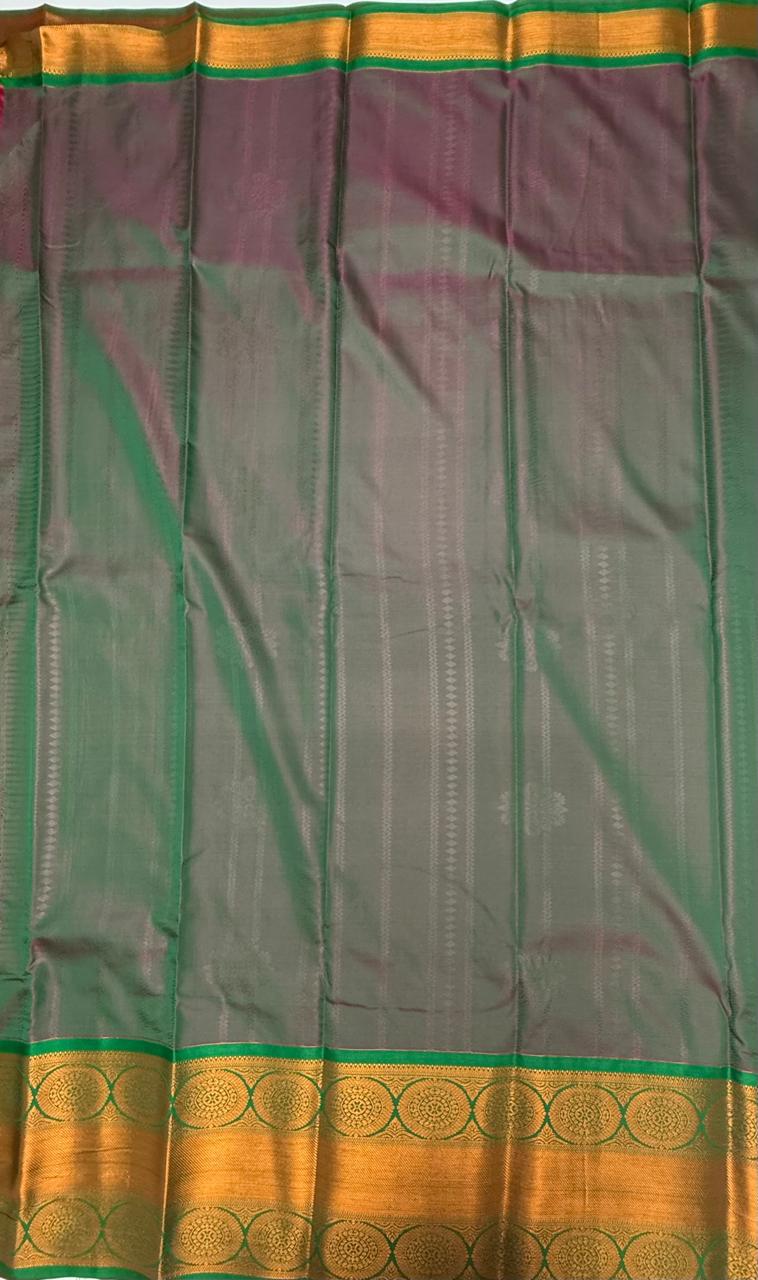 VSAS1166 - magenta color body , peacock green color pallu , blouse.